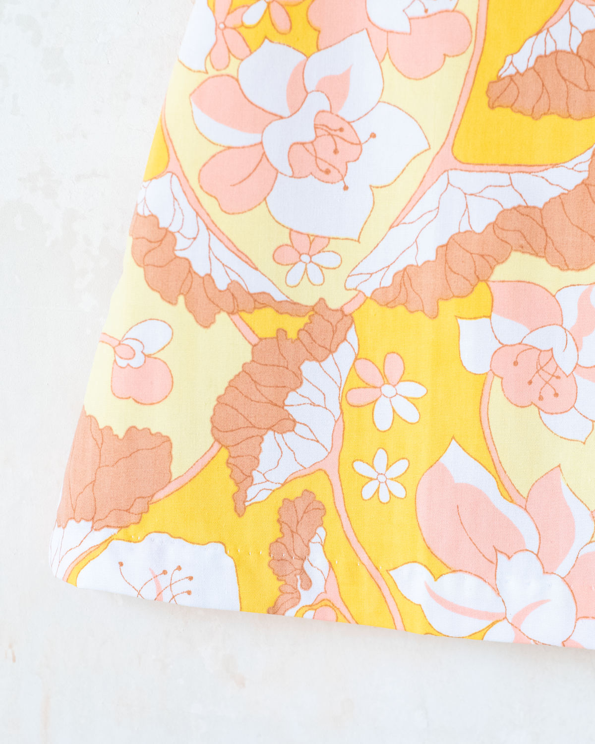 Bright floral dress | Deadstock from the 70s | 6-7 years