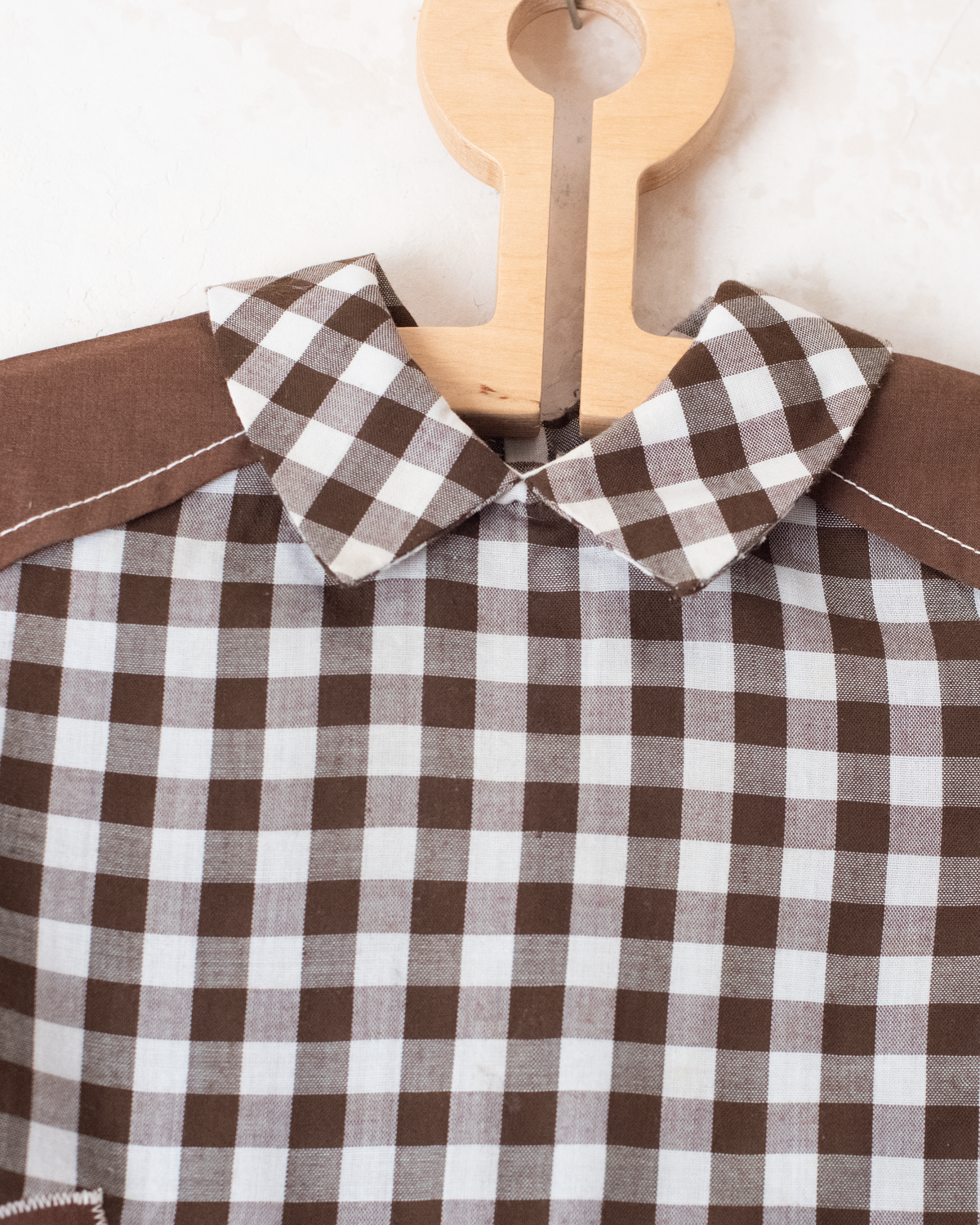 Plaid shirt with a phone | French deadstock | 3-4 years