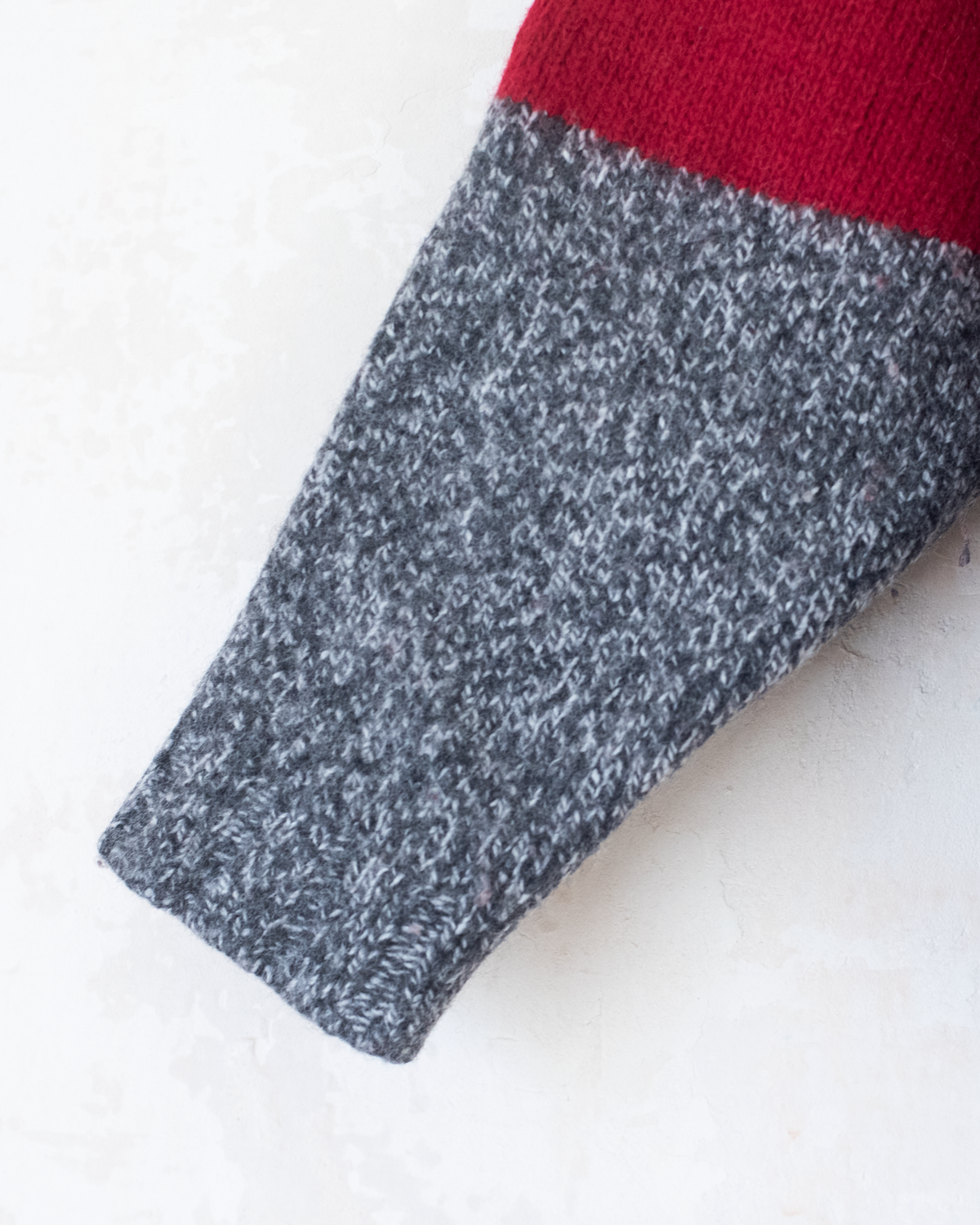 Gray and red sweater with King Bebar embroidery | 5-6 years