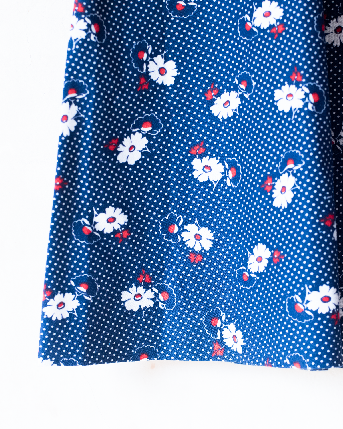 Floral dress with tie at the chest | Deadstock from the 70s | 5-6 years