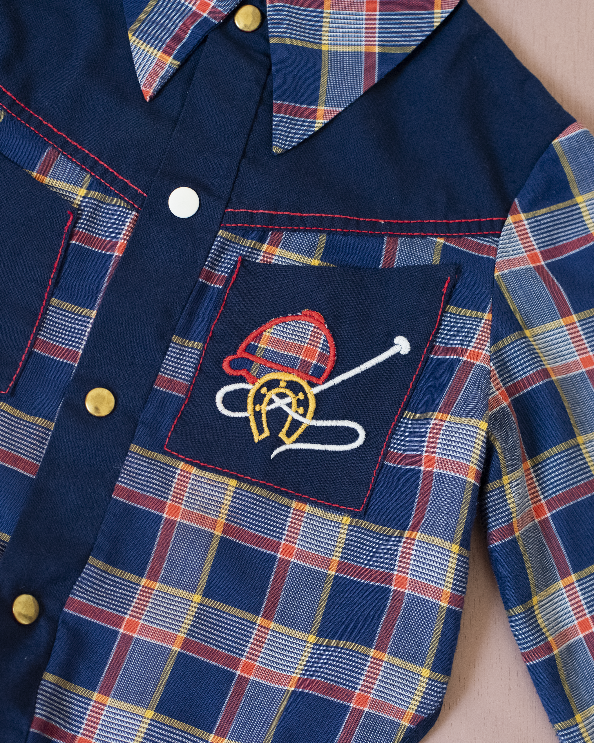 חולצה משובצת עם רקמות של פרש  | 2-3 שנים