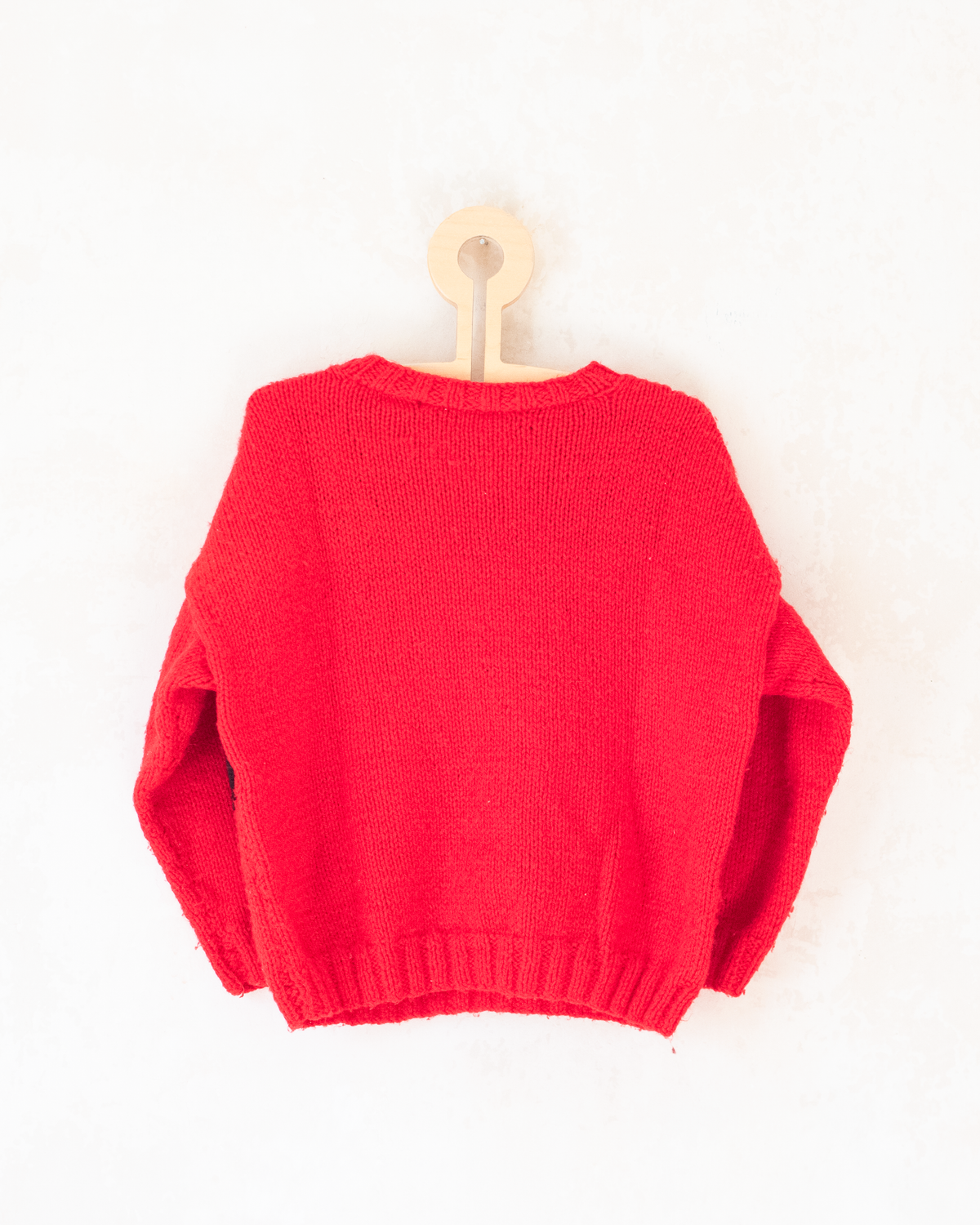 Red wool sweater with Mickey Mouse | 5-6 years
