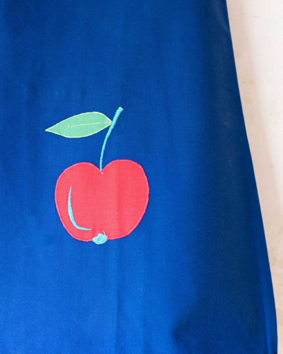 Blue dress with embroidered apple | 12-18 months 