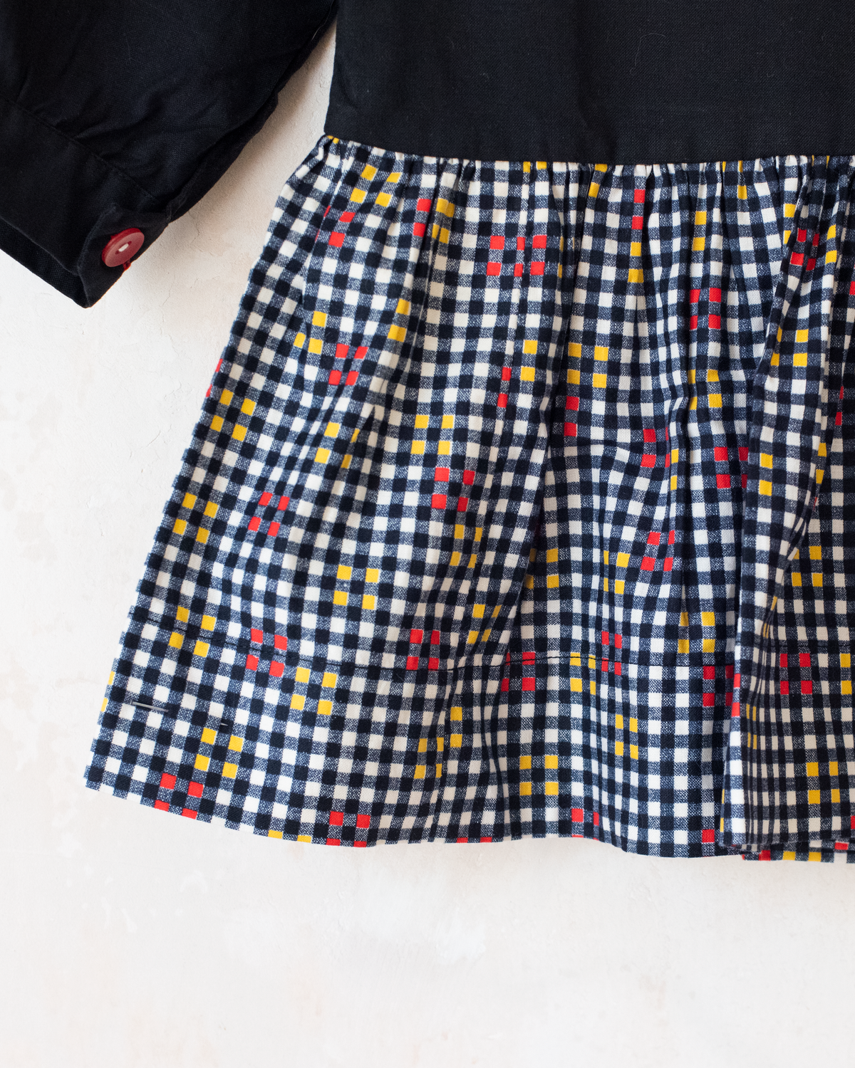 Black dress with plaid and embroidered songbird | French deadstock from the 70s | 3-4 years