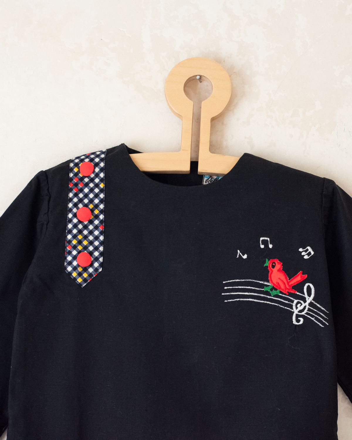 Black dress with plaid and embroidered songbird | French deadstock from the 70s | 3-4 years