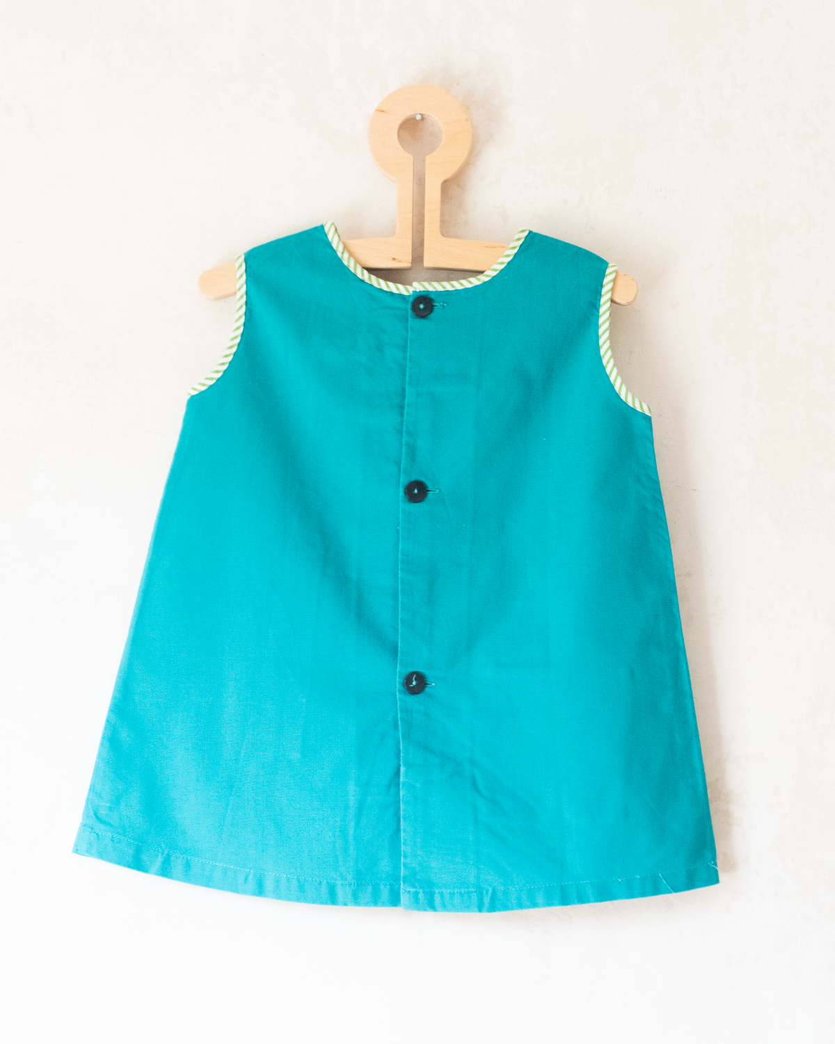 Green dress with embroidered tulip | 12-18 months