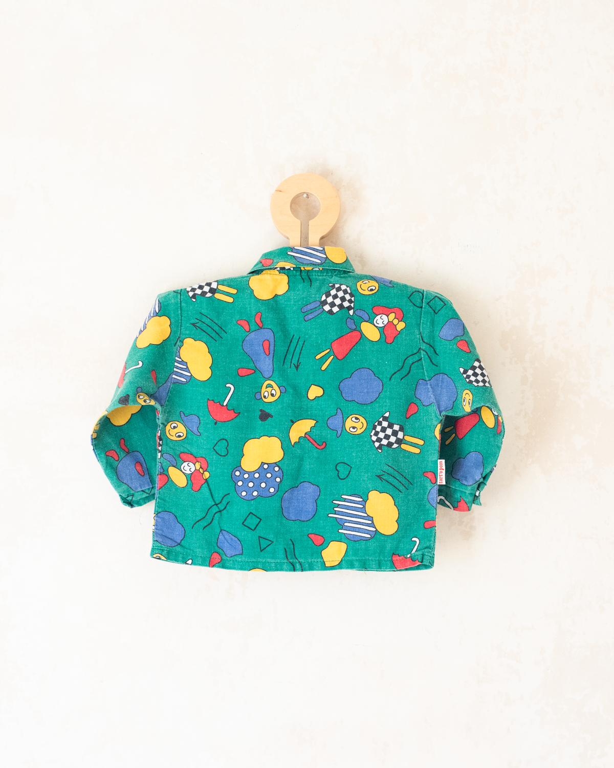 Green shirt with clouds and smiley | 9-12 months