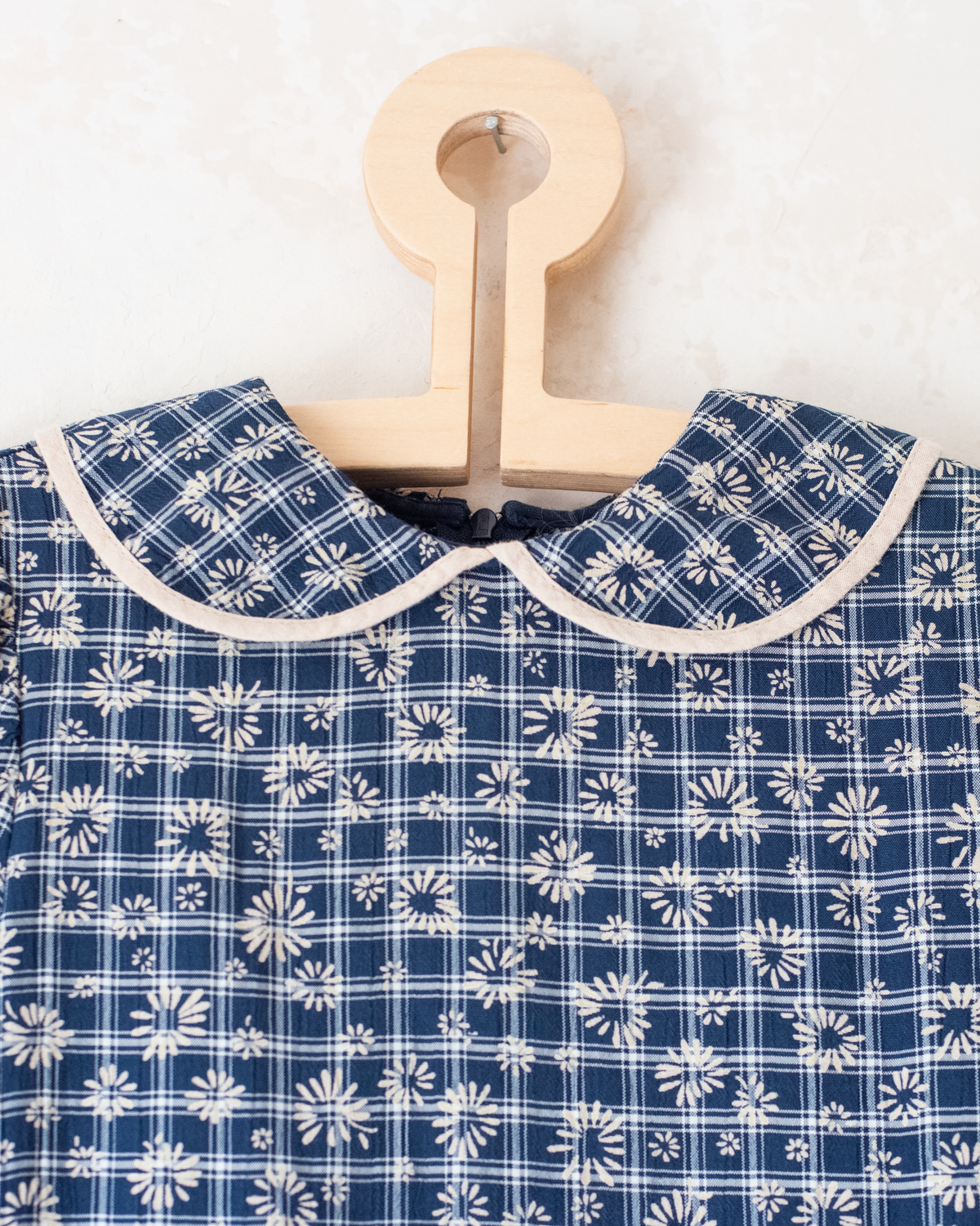 Gorgeous floral viscose dress | 7-8 years
