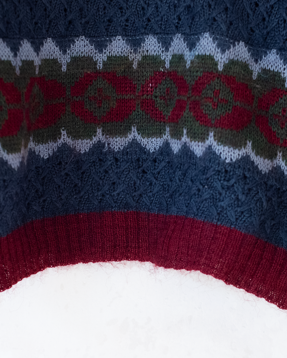 Nostalgic winter-colored sweater | 4-5 years