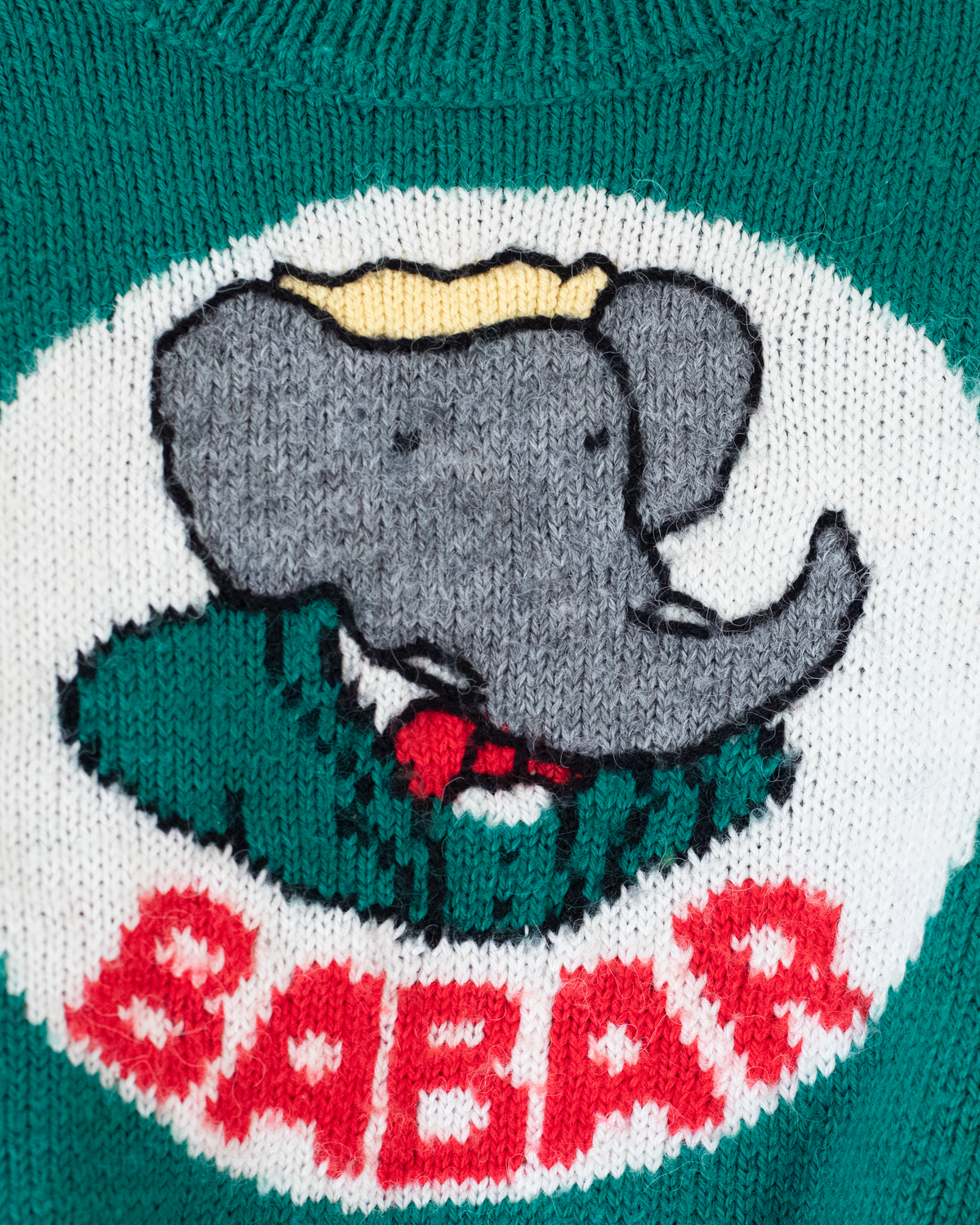 Green wool sweater with King Babar | 2-3 years