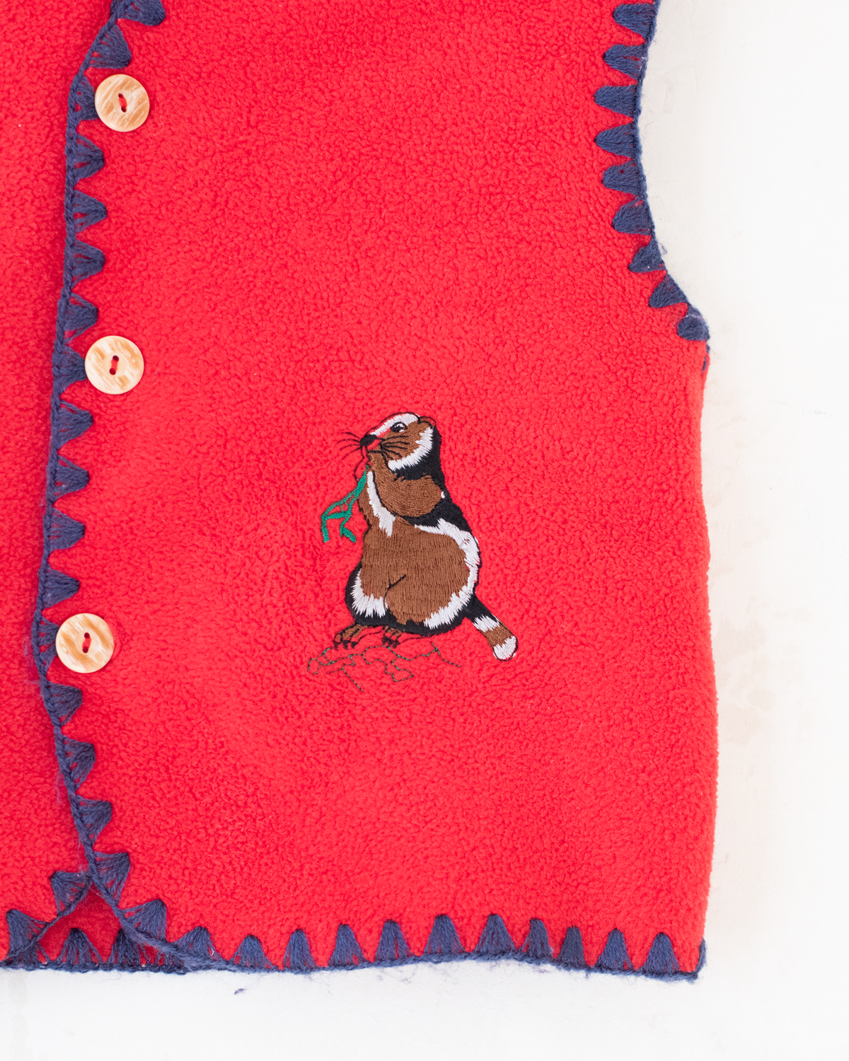 Red fleece vest with beaver embroidery | 12-18 months
