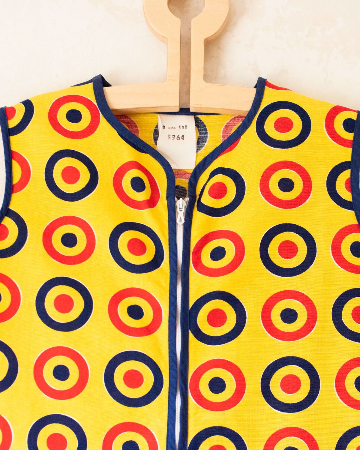 Yellow dress with circles | French deadstock from the 70s | 6-7 years