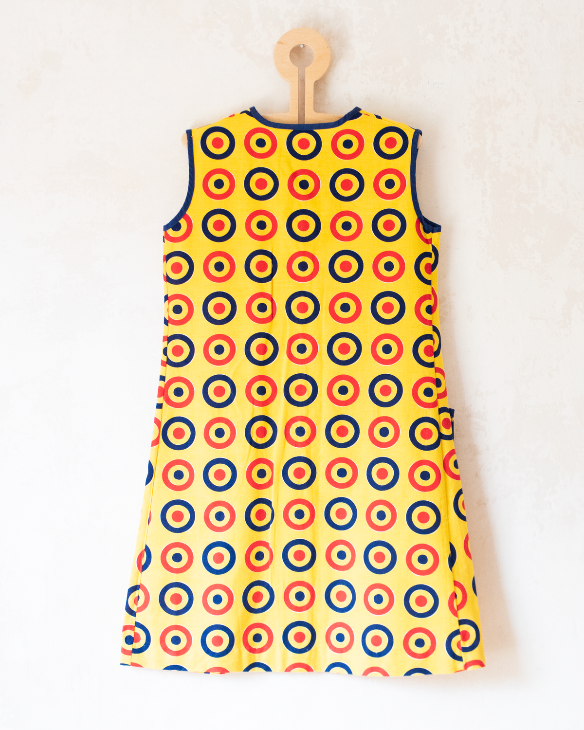 Yellow dress with circles | French deadstock from the 70s | 6-7 years