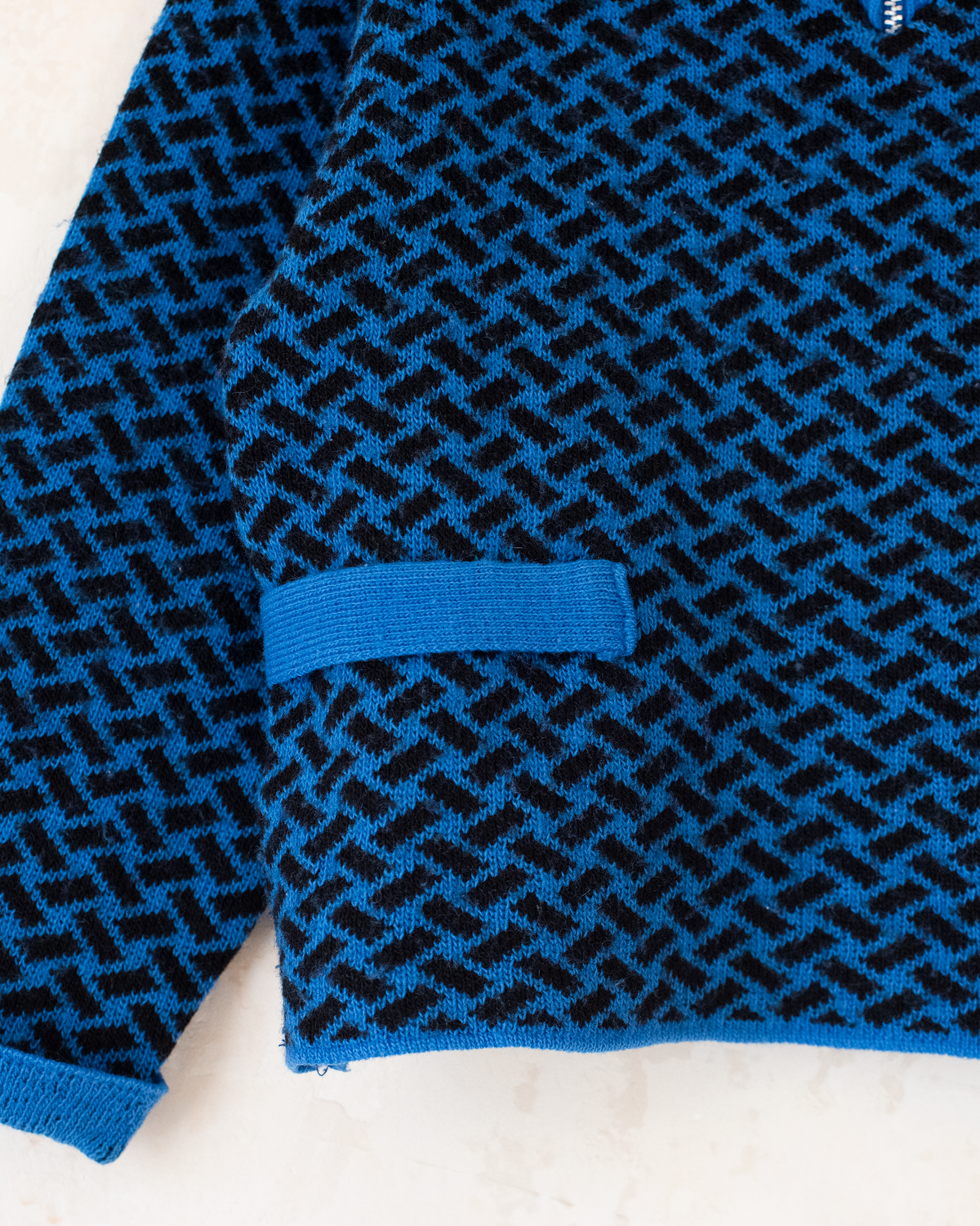 Blue and black grid sweater from the 80s | 4-5 years