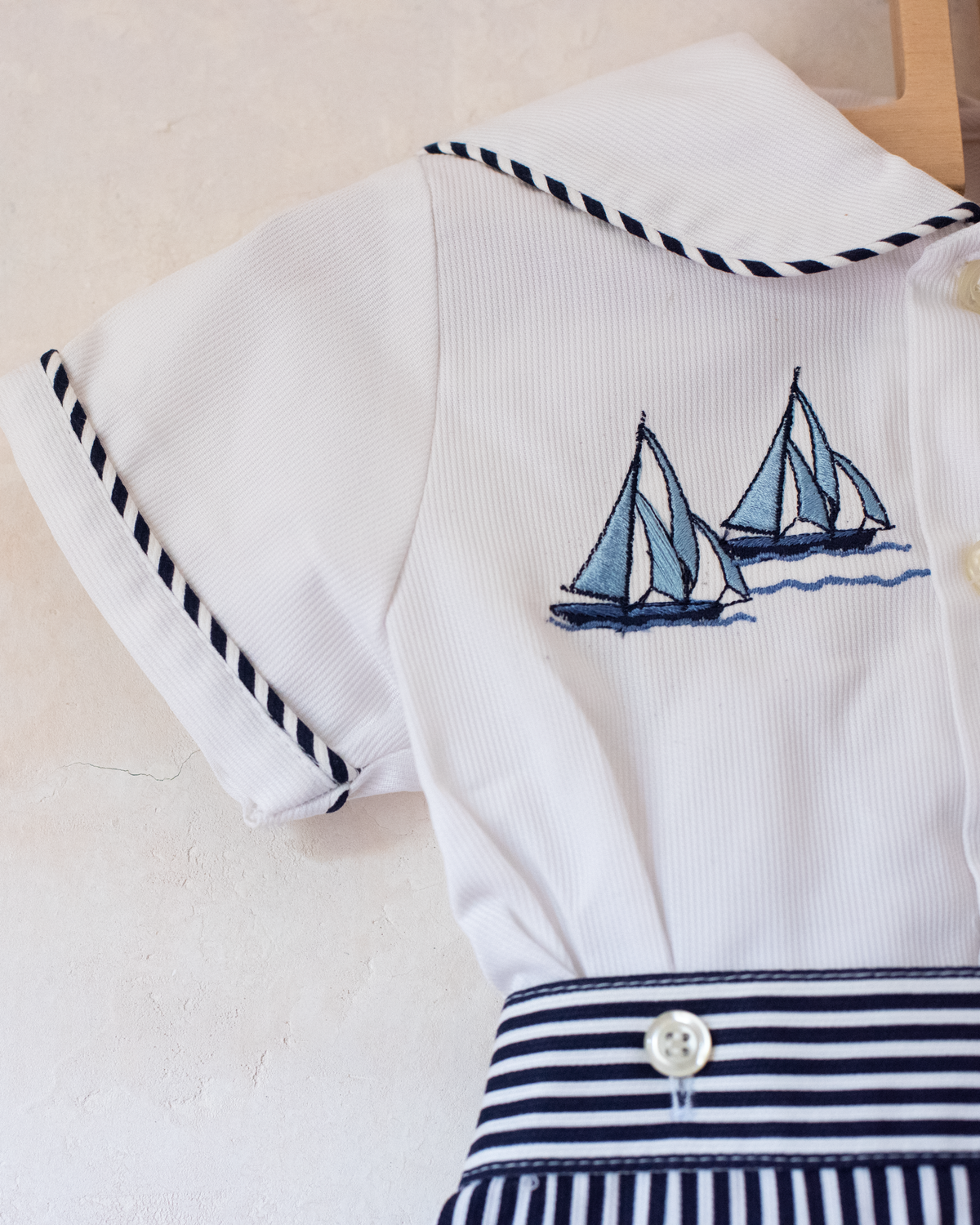 Sailor set with embroidered boats | 6-9 months