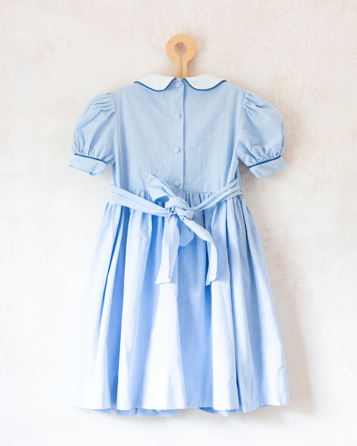Light blue dress with scallop embroidery | 8-9 years