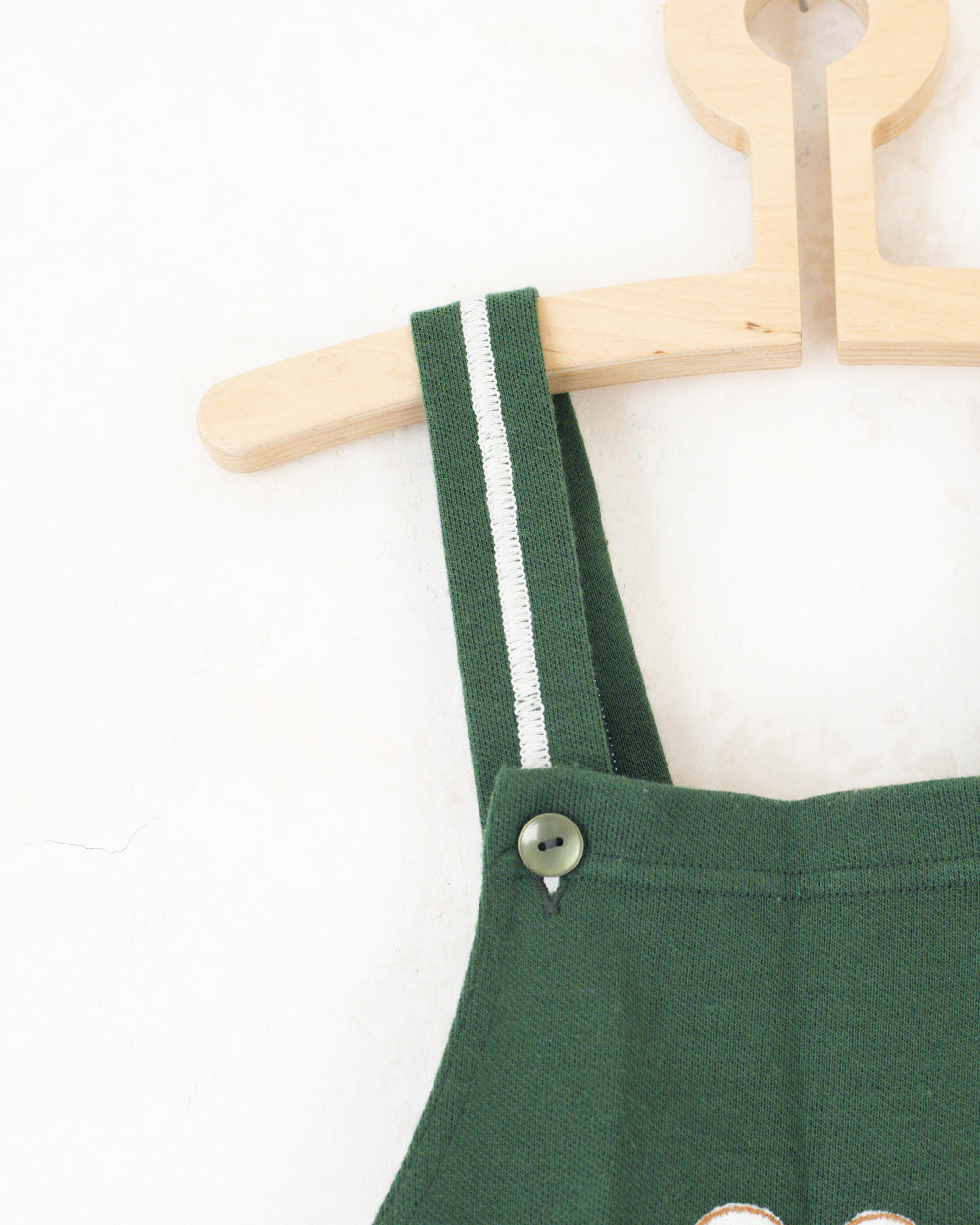 אוברול ירוק עם ילדים על אופניים | דד סטוק איטלקי מהסבנטיז | 2-3 שנים