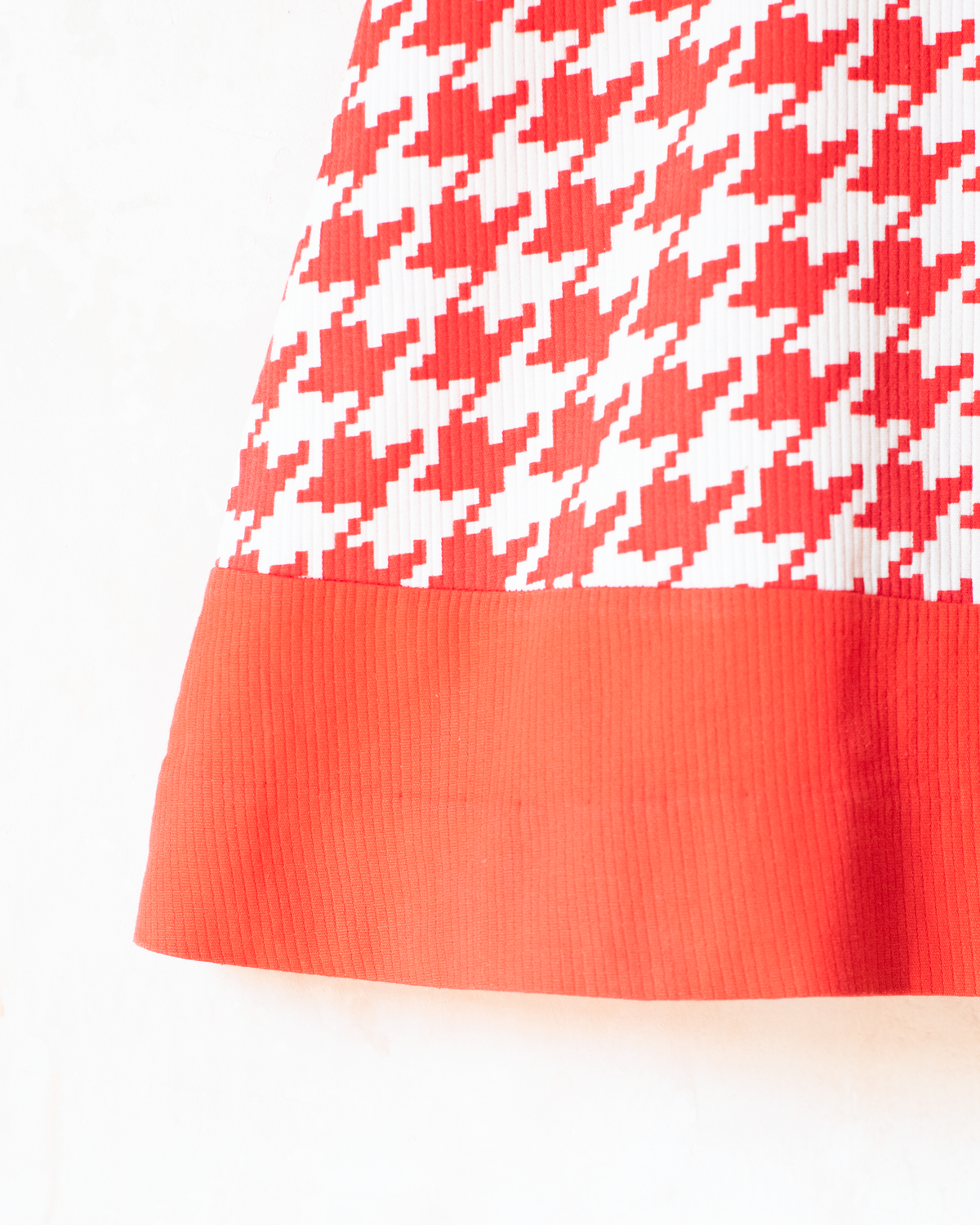 Pepita dress, red, white and flowers | 6-7 years