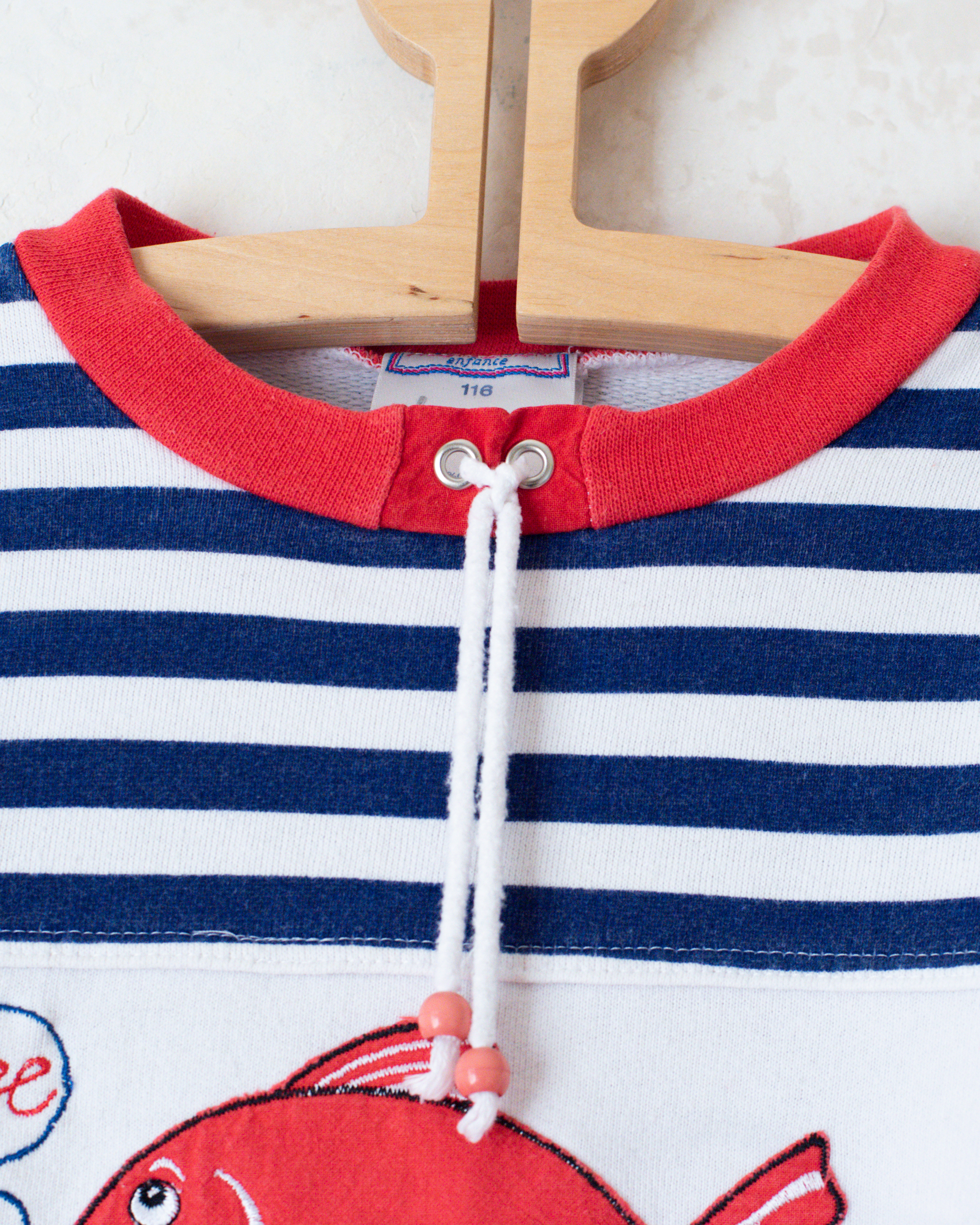 סווטשירט מהאייטיז עם דג מבית איב סאן לורן | 5-6 שנים