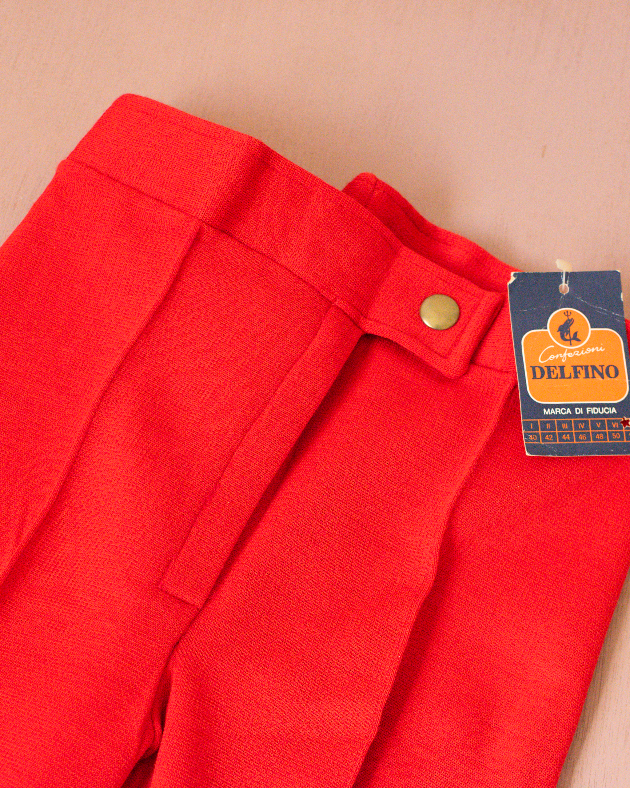 מכנסיים אדומים מחויטים | דד סטוק איטלקי מהסבנטיז | 7-8 שנים