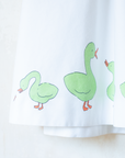 שמלה לבנה עם אווזים ירוקים | 6-7 שנים