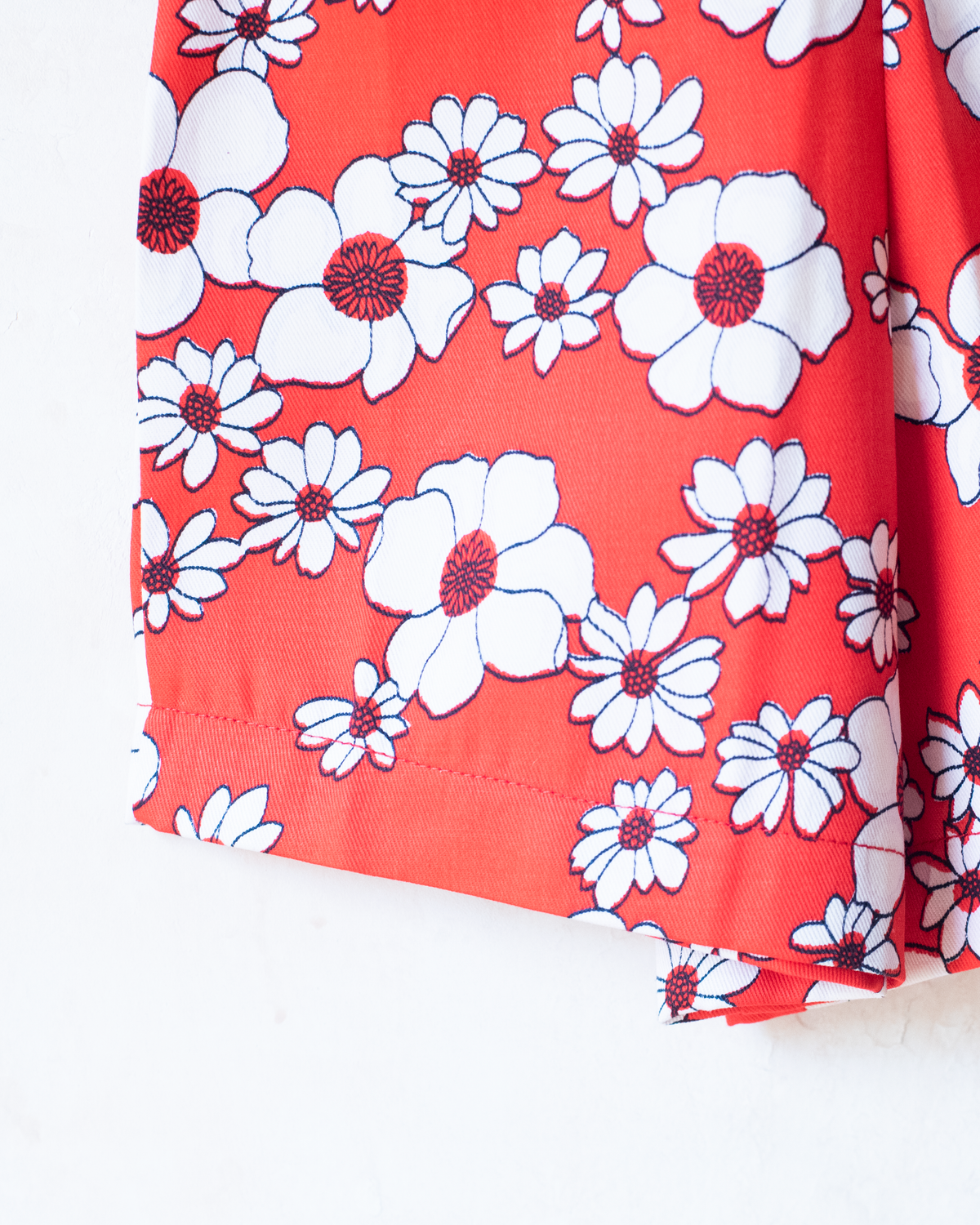 Red floral jumpsuit from the 70s | Dead stock | 7-8 years 