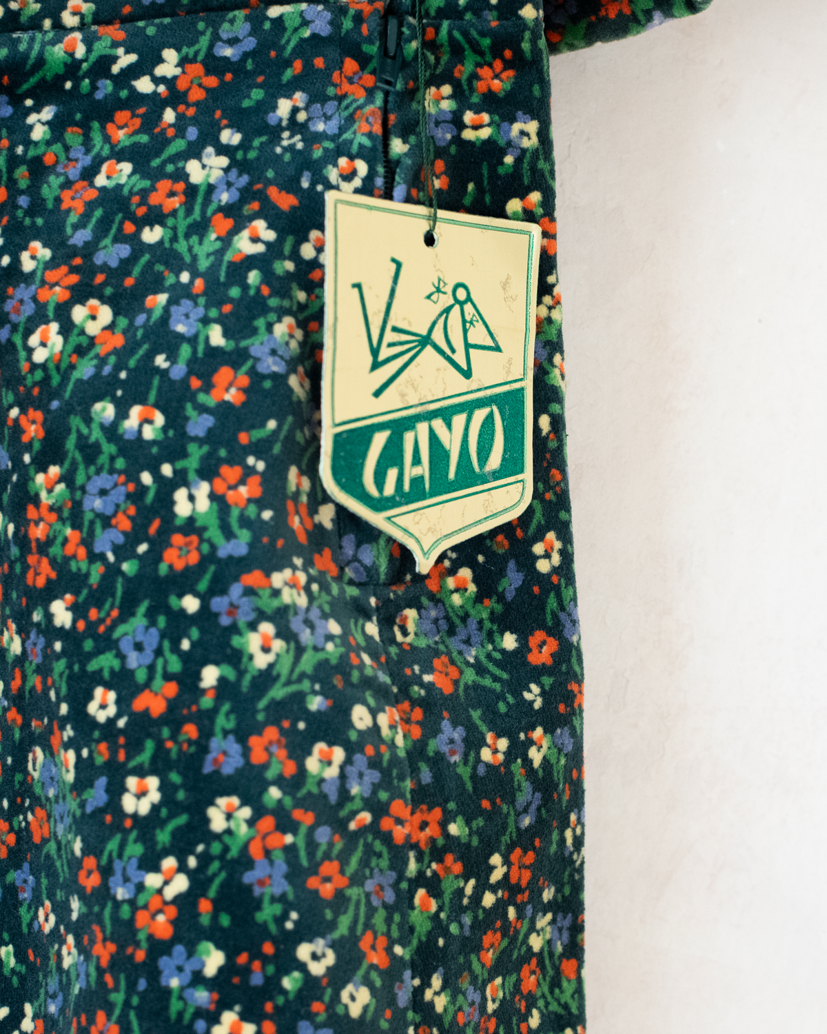 Floral velvet set | Belgian dead stock from the 70s | 5-6 years