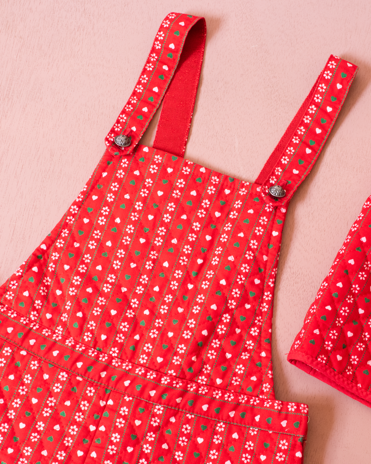 Italian cardigan and sarafan set in red with flowers and hearts | 9-10 years