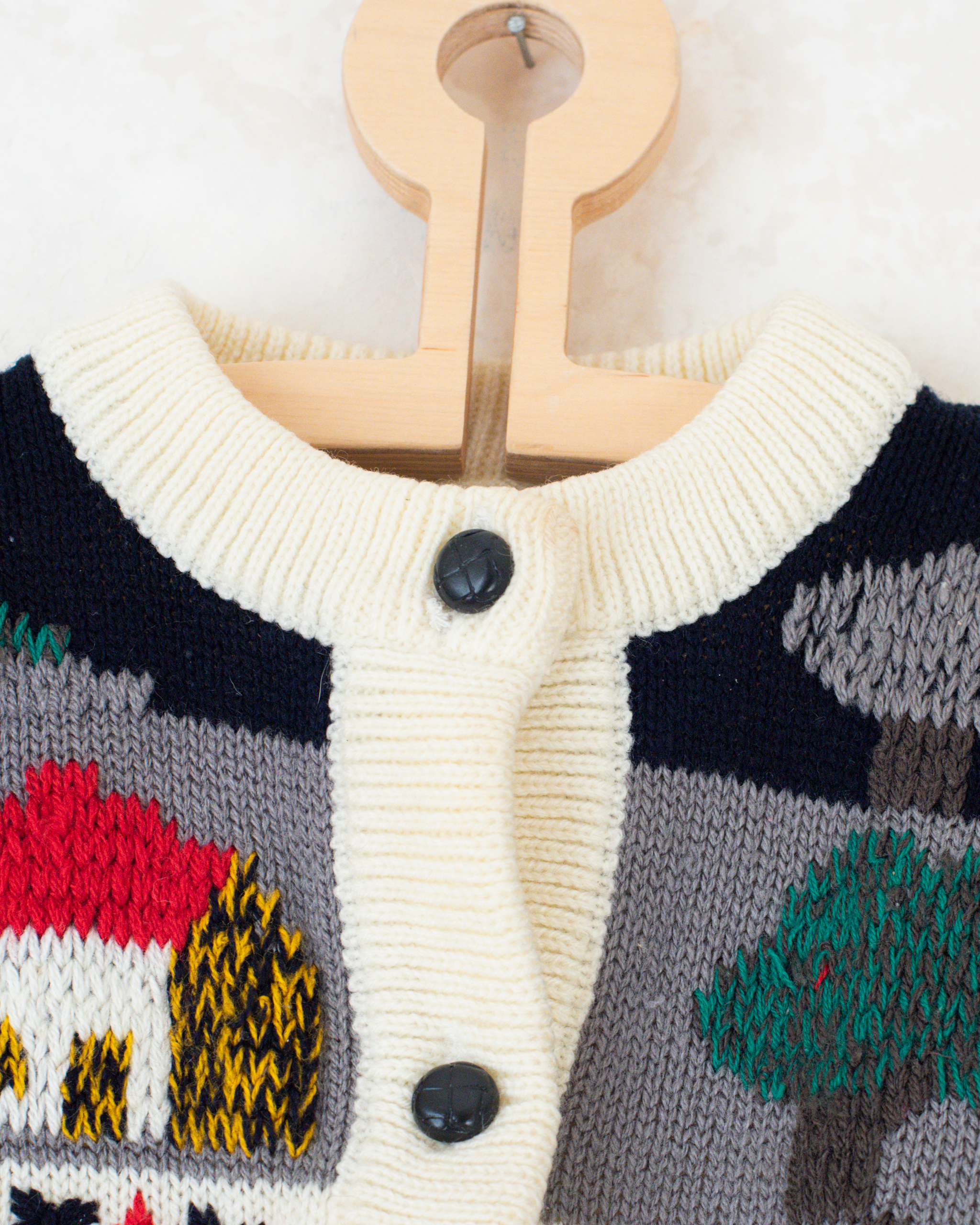 קרדיגן צמר עם רקמות צבעוניות | 2-3 שנים