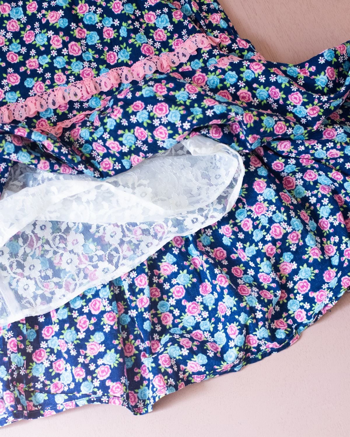 Floral maxi dress with pink lace | 7-9 years