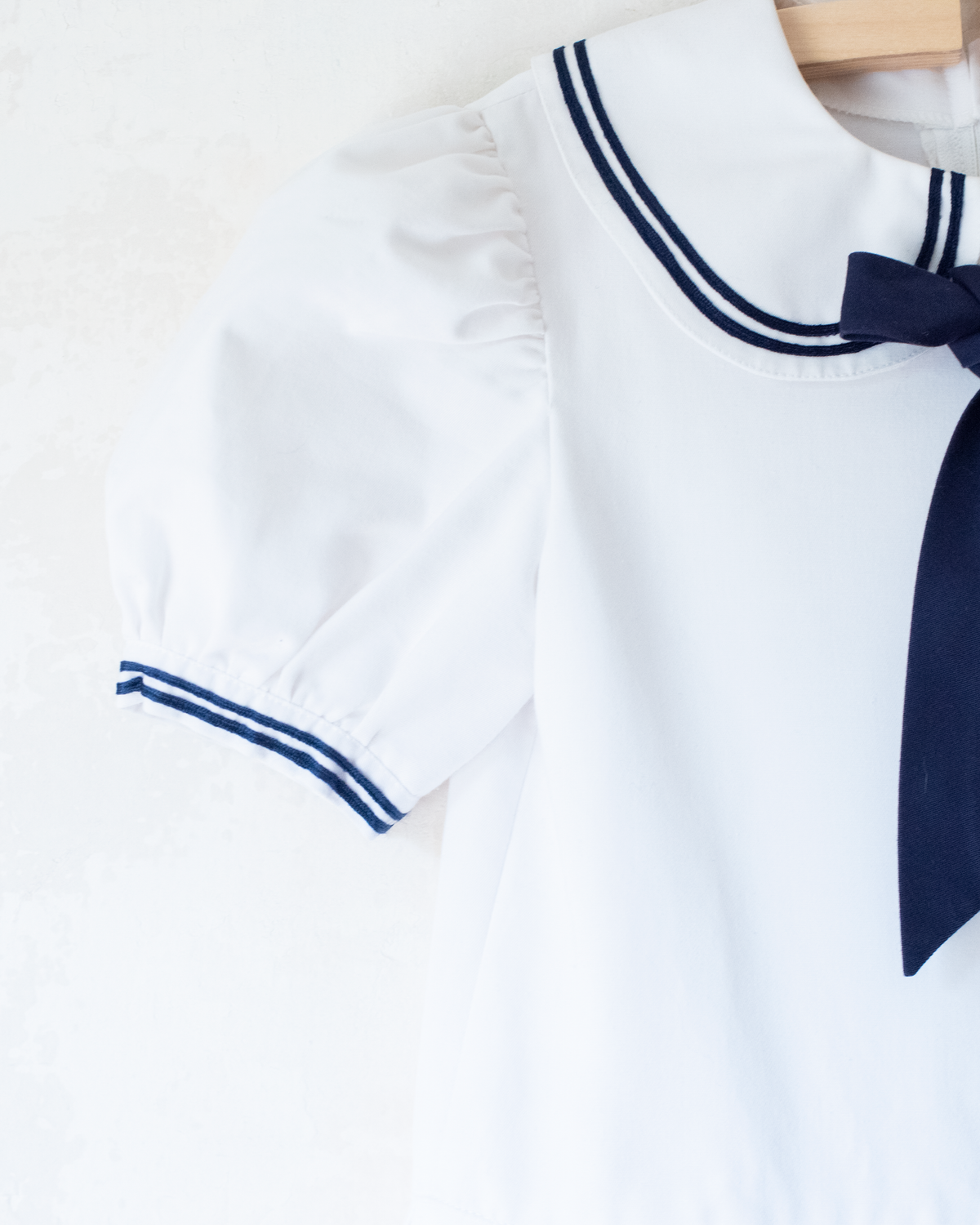 White sailor dress with collar and bow tie | 9-10 years 