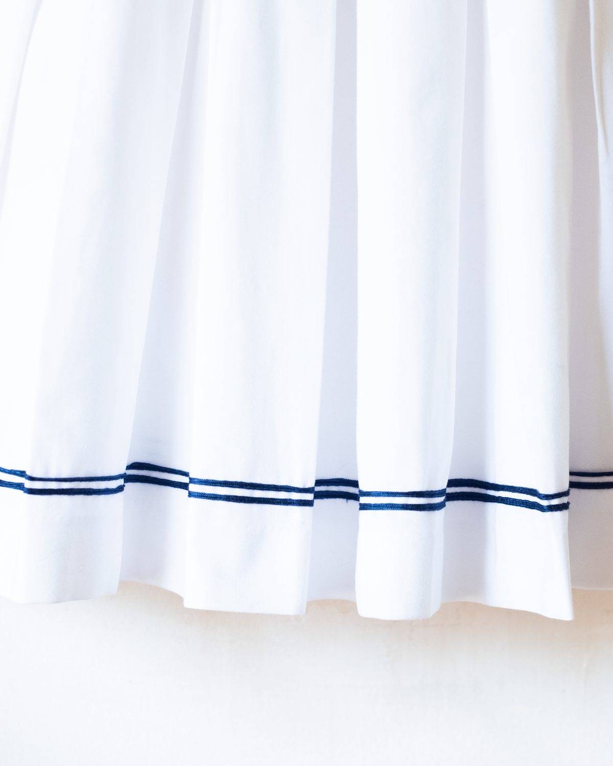 White sailor dress with collar and bow tie | 9-10 years 
