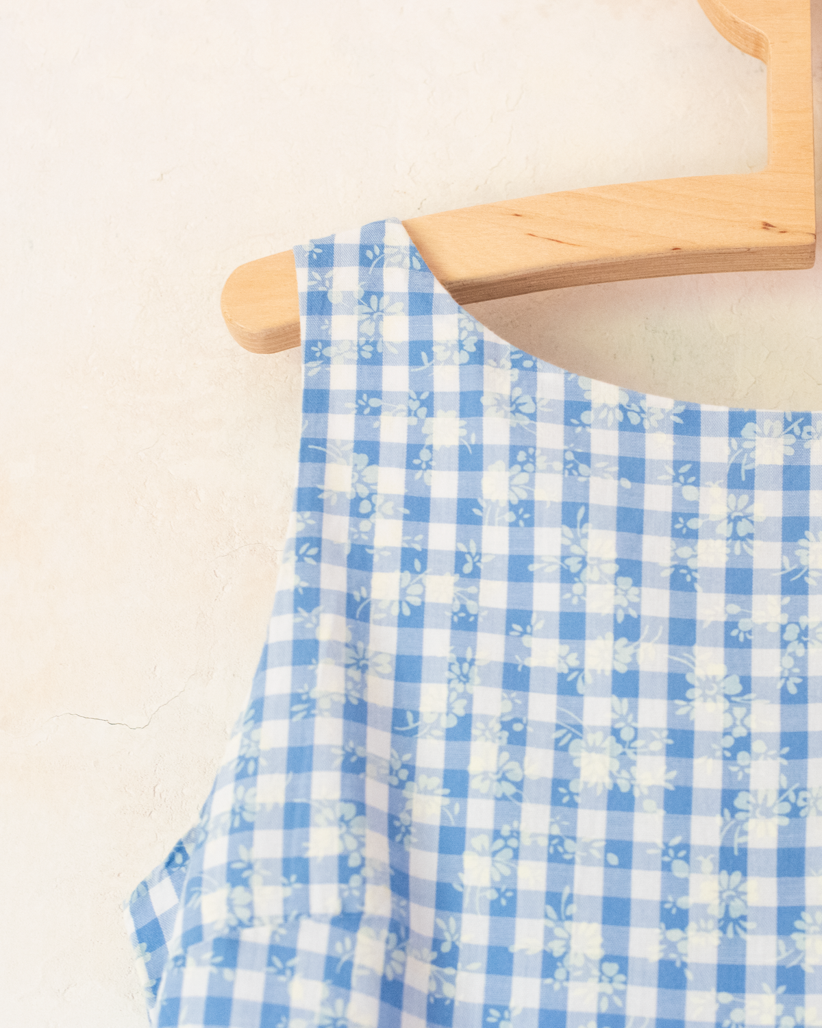Plaid dress with white flowers | 9-10 years