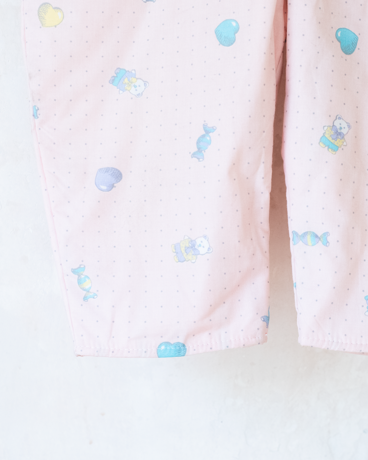 Pink amethyst with bears and candies | 6-9 months