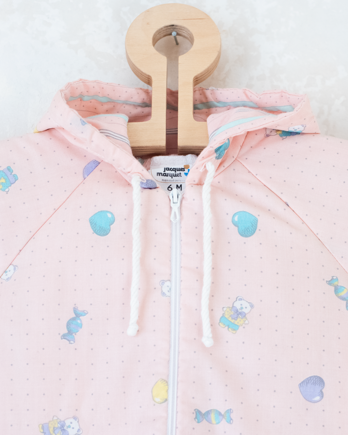 Pink amethyst with bears and candies | 6-9 months