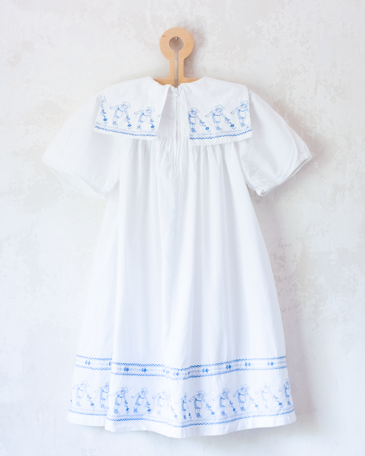 White French dress with floral embroidery for girls | 5-6 years