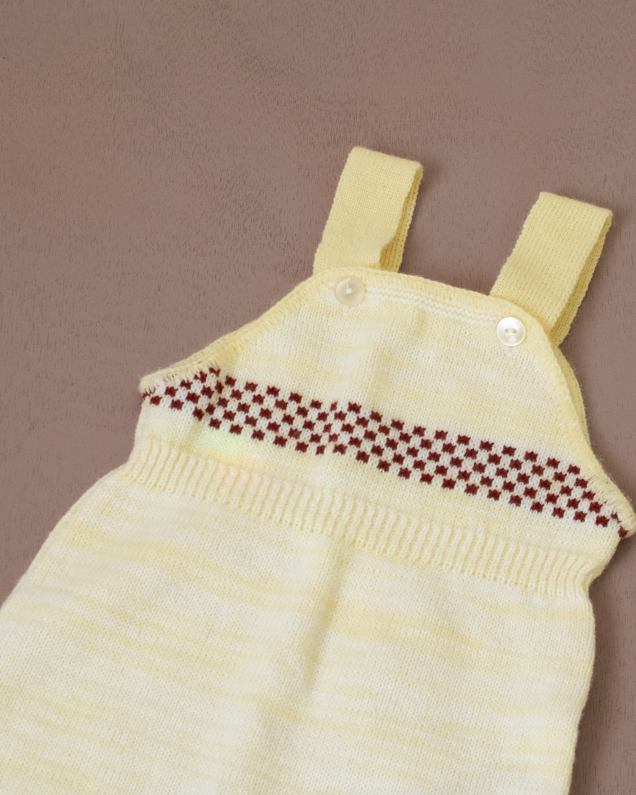 אוברול צמר בצהוב ובורדו | דד סטוק צרפתי | 3-6 חודשים