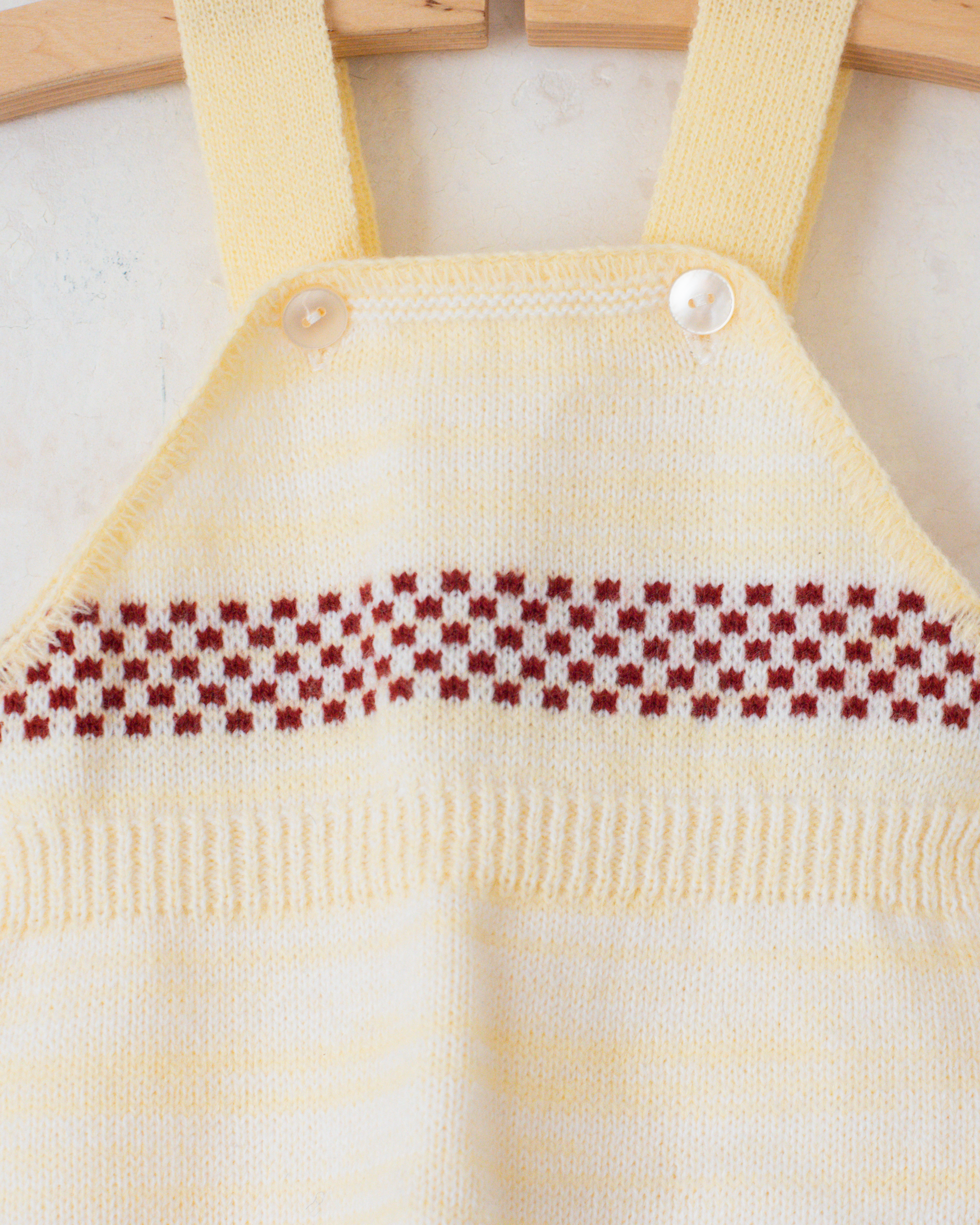 אוברול צמר בצהוב ובורדו | דד סטוק צרפתי | 3-6 חודשים