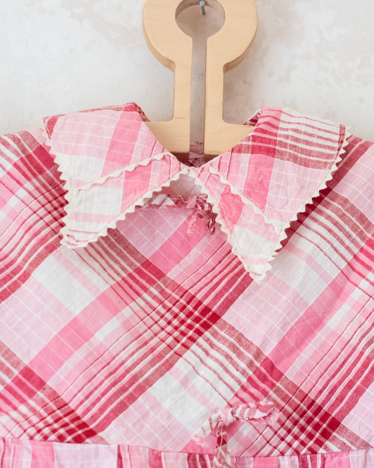 Pink plaid dress from the 60s in France | 18-24 months