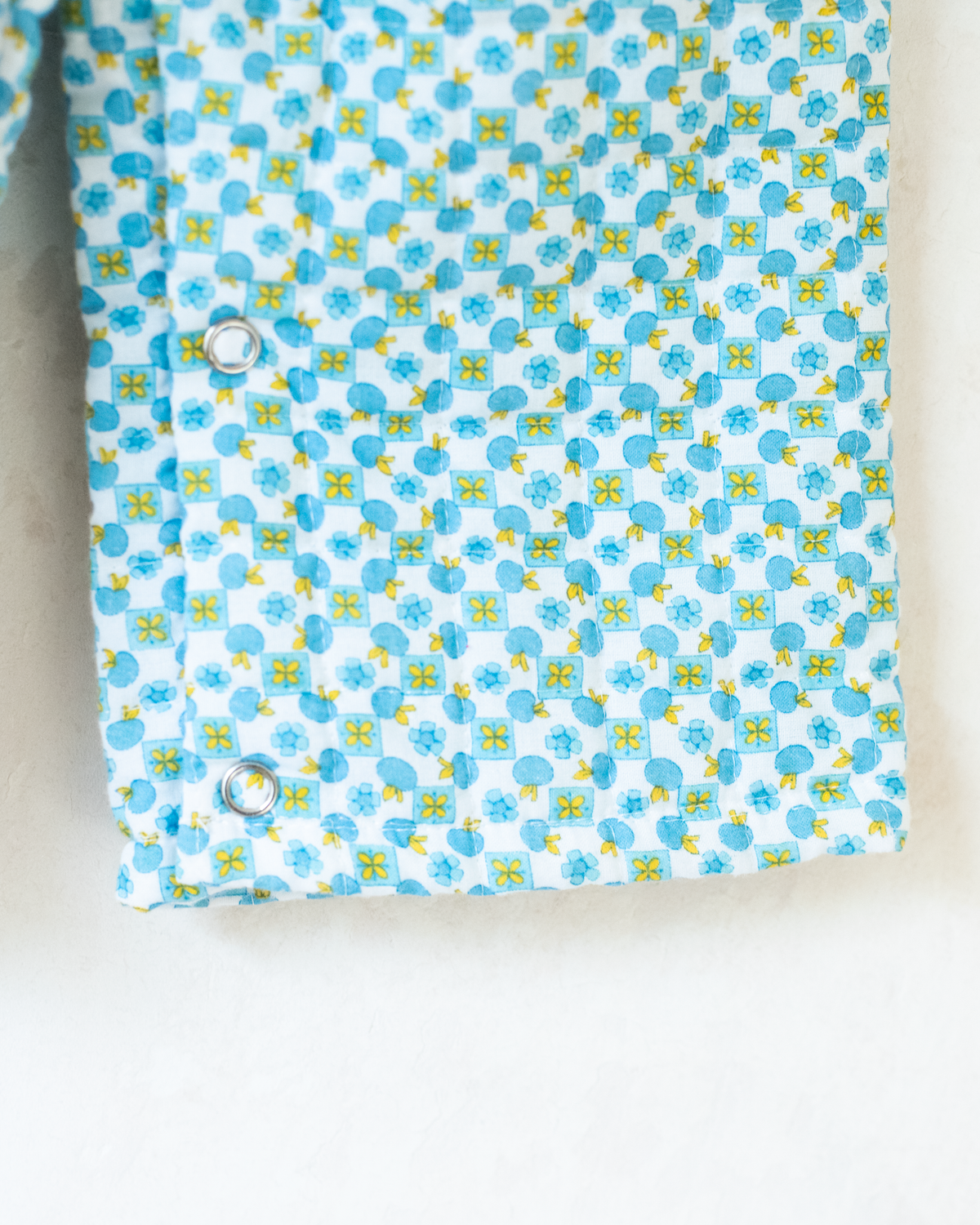 Sixties overalls with apple | 6-9 months