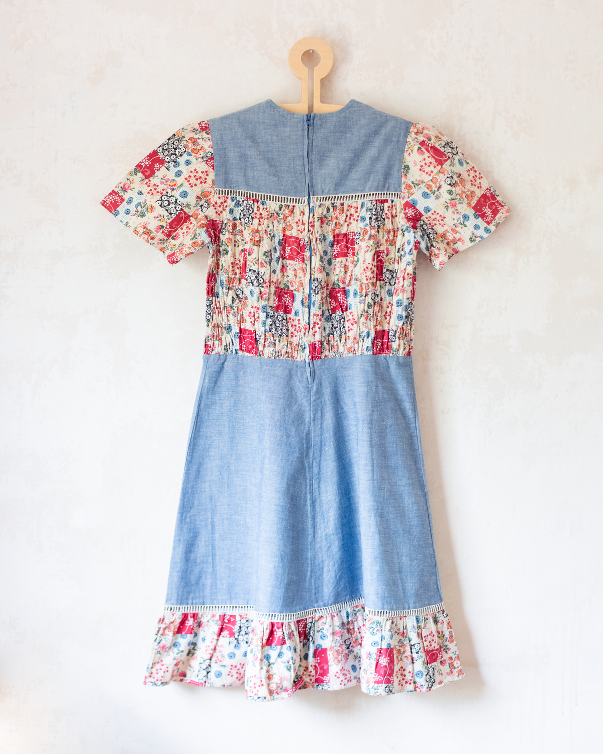 Denim dress with floral patches | French deadstock from the 70s | 13-14 years