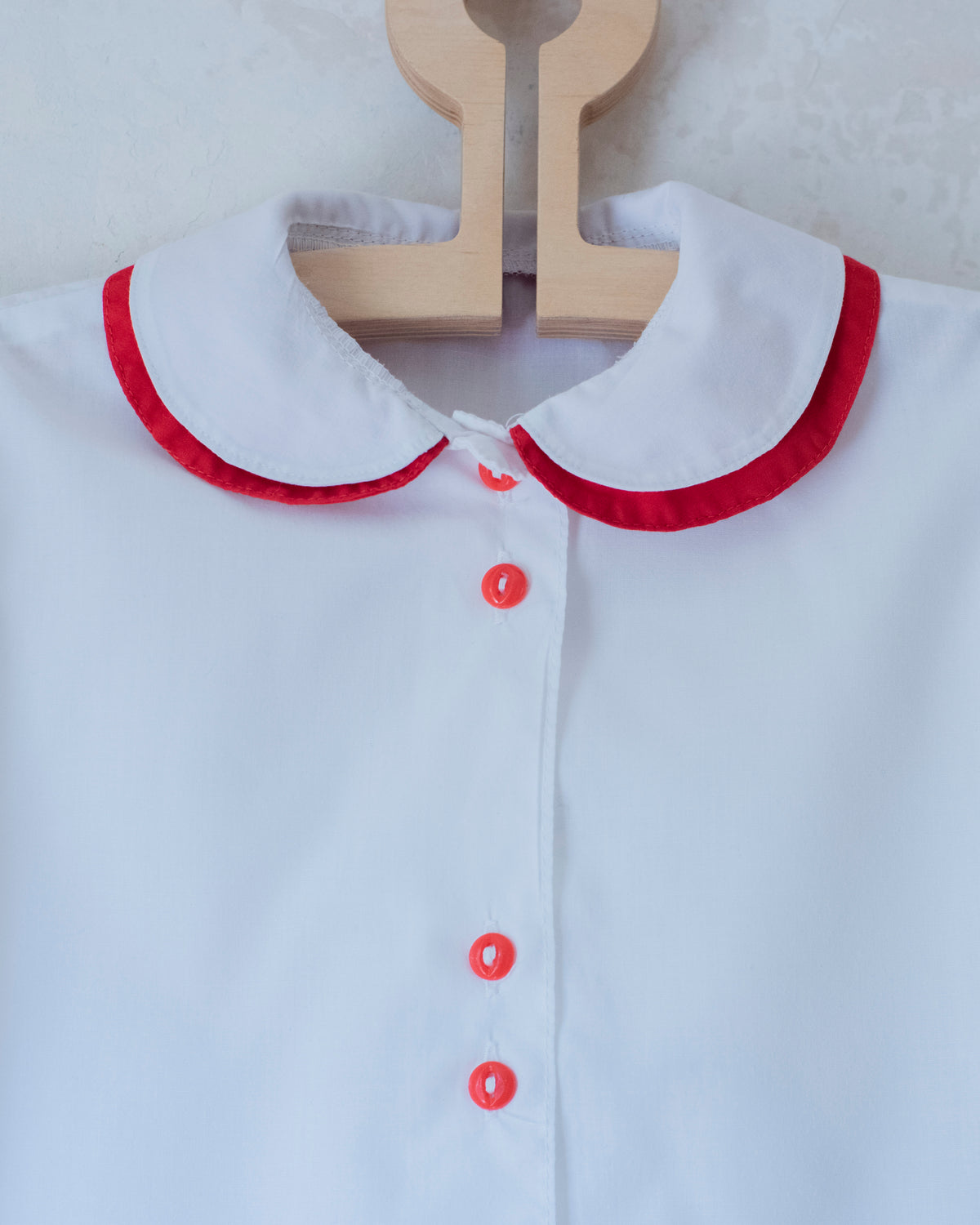 White shirt with red white collar and bow ties | 3-4 years