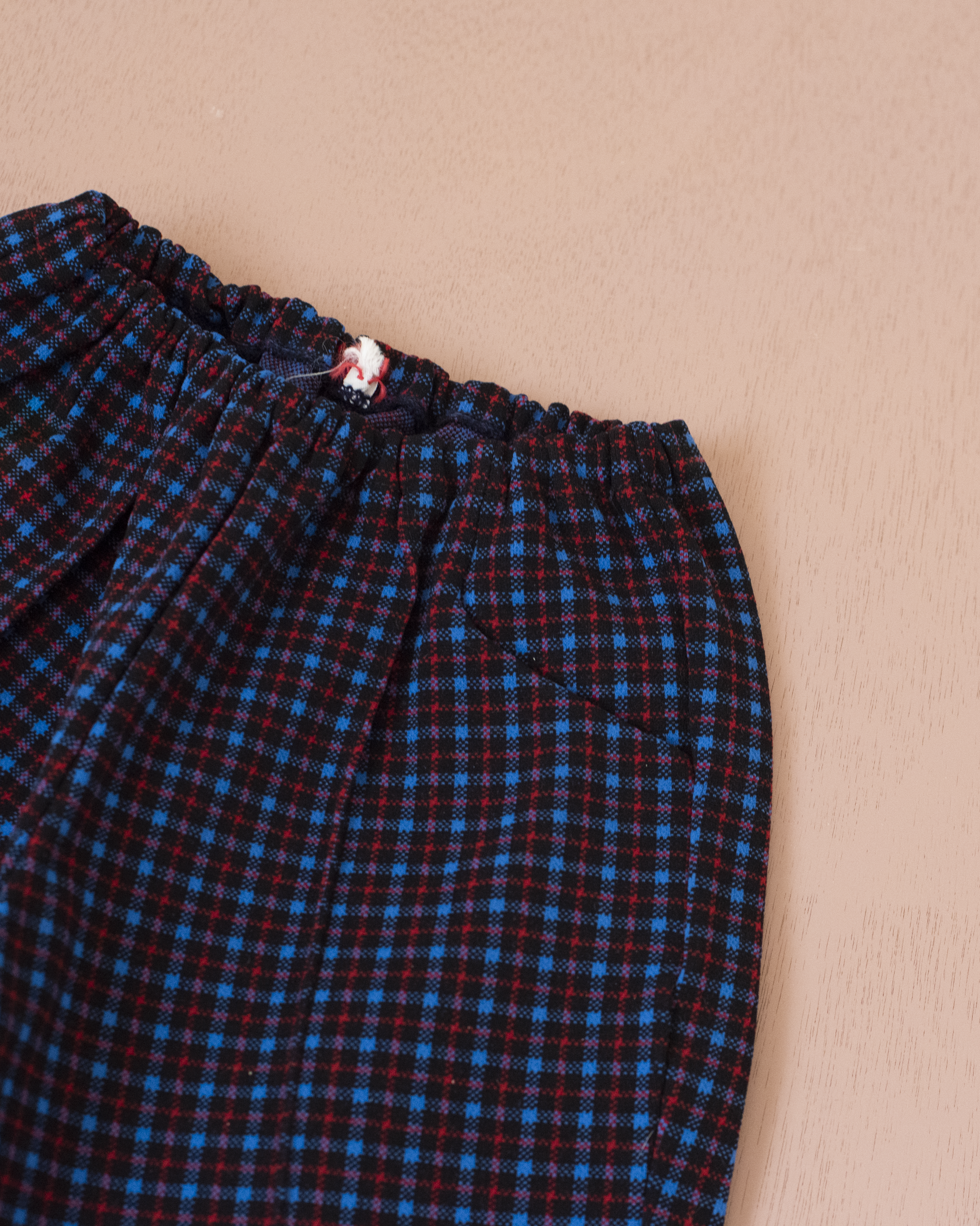 מכנסי רגליות משובצים | דד סטוק צרפתי מהסבנטיז | 6-7 שנים