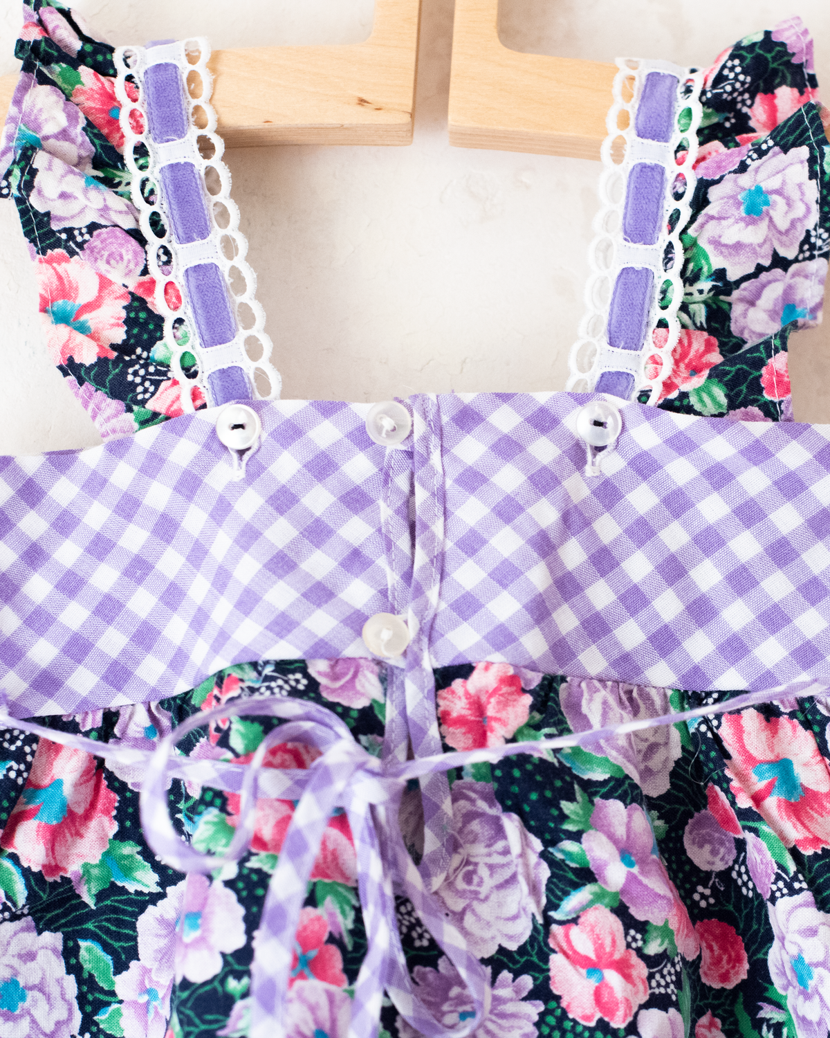 Romantic tunic with lace flowers and plaid | 9-18 months
