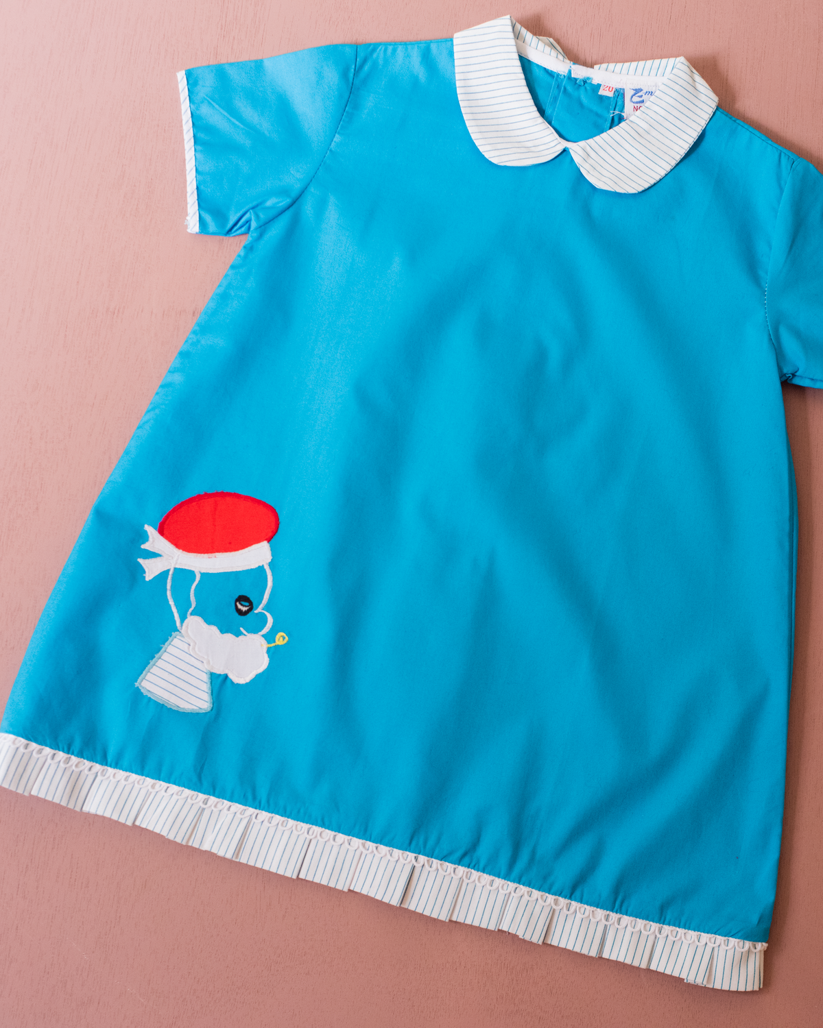 Light blue dress with adult embroidery and pipe | French dead stock | 18-24 months