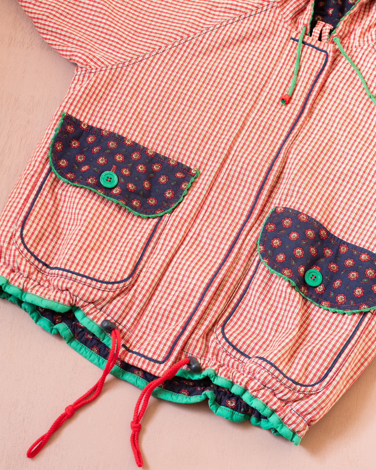 Plaid jacket with flowers and pointed hat | 5-6 years