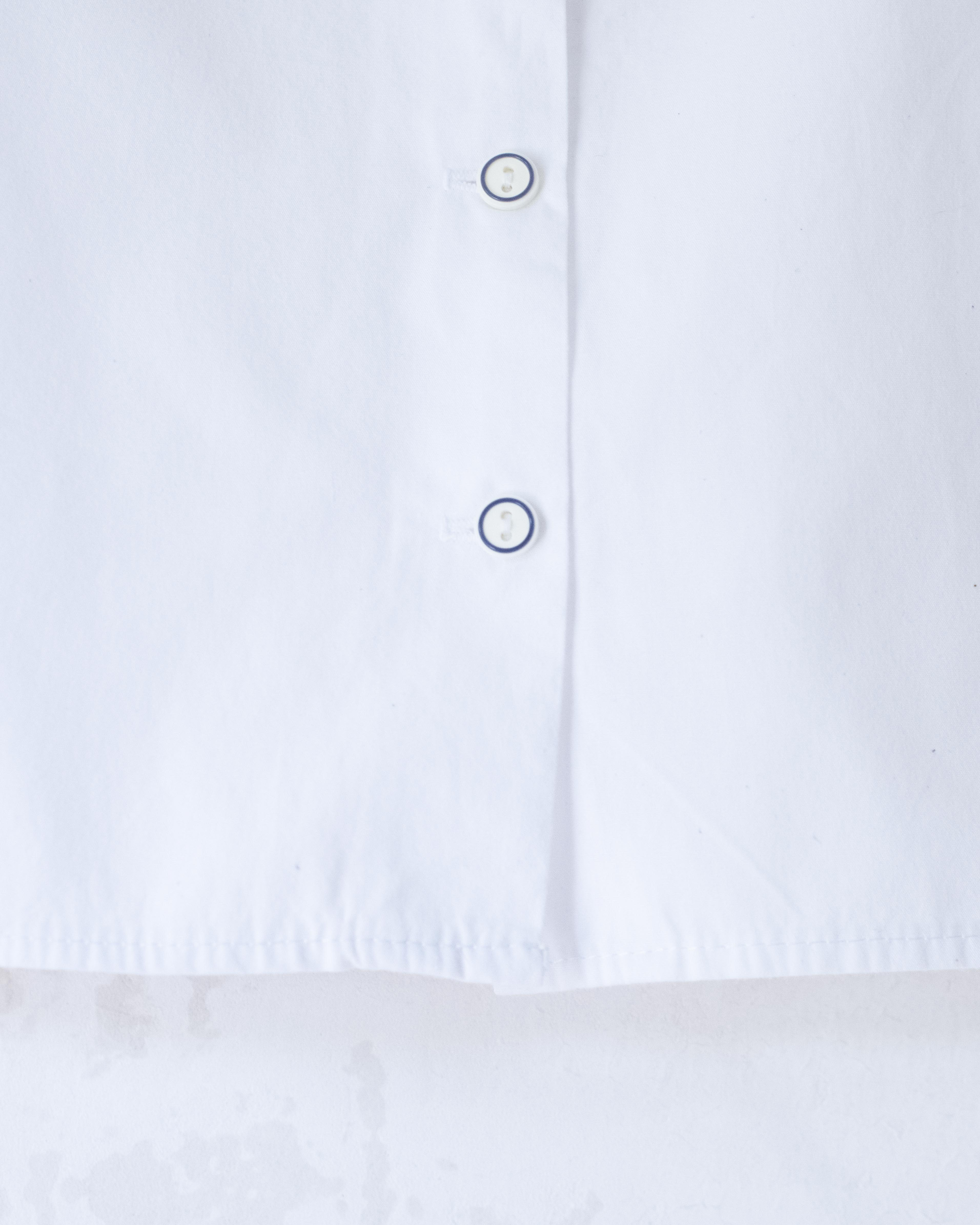 חולצה לבנה עם ספינות רקומות בצווארון | 12-18 חודשים