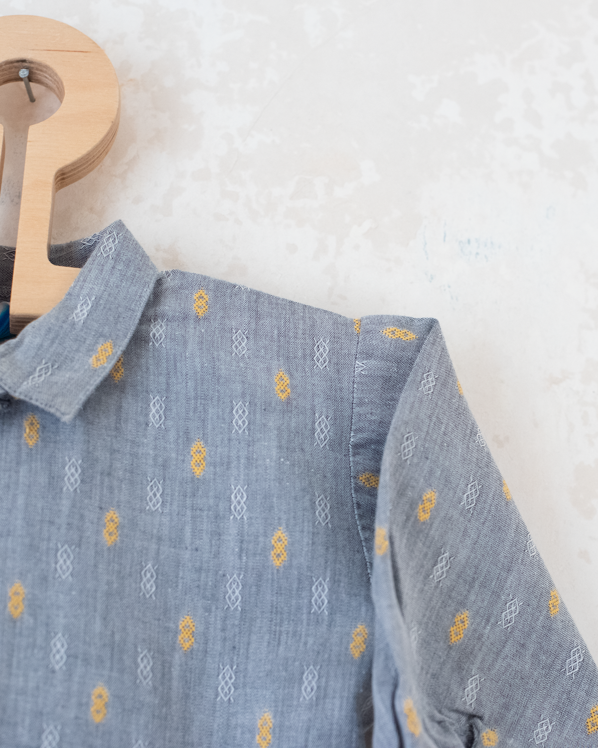 Gray button-down shirt | 12-18 months