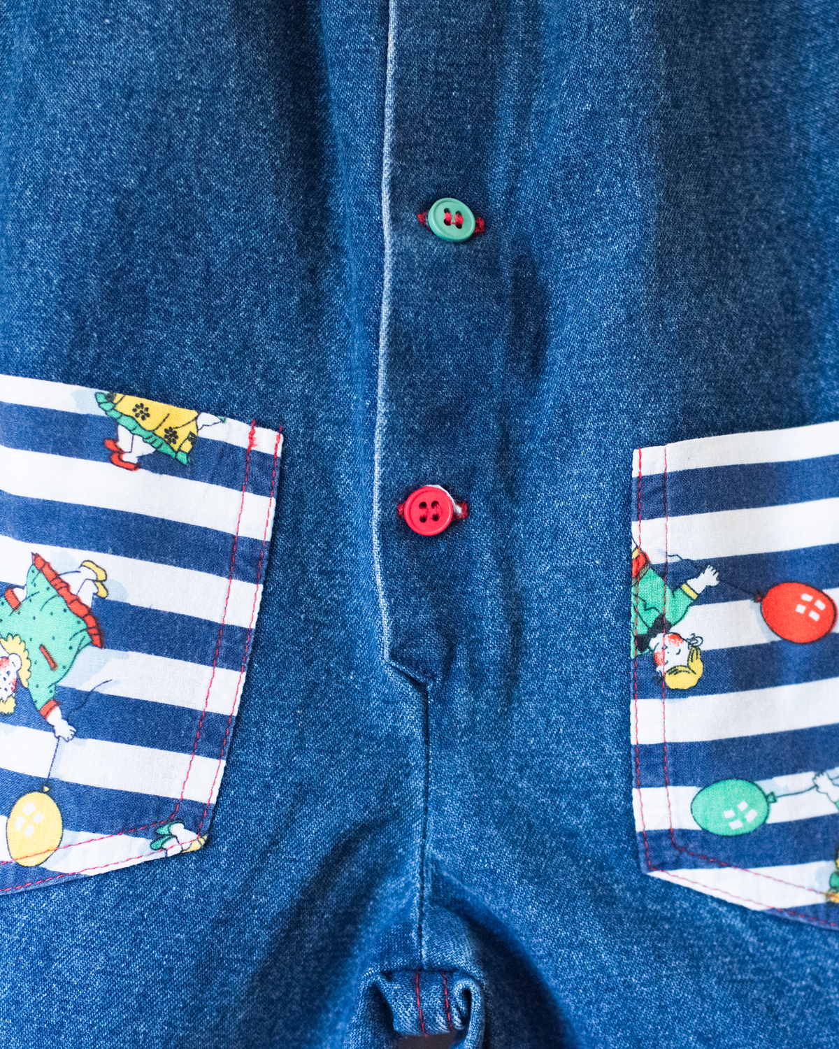 Denim overalls with children and balloons | 18-24 months