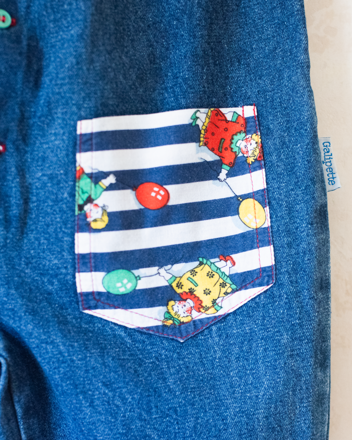 Denim overalls with children and balloons | 18-24 months